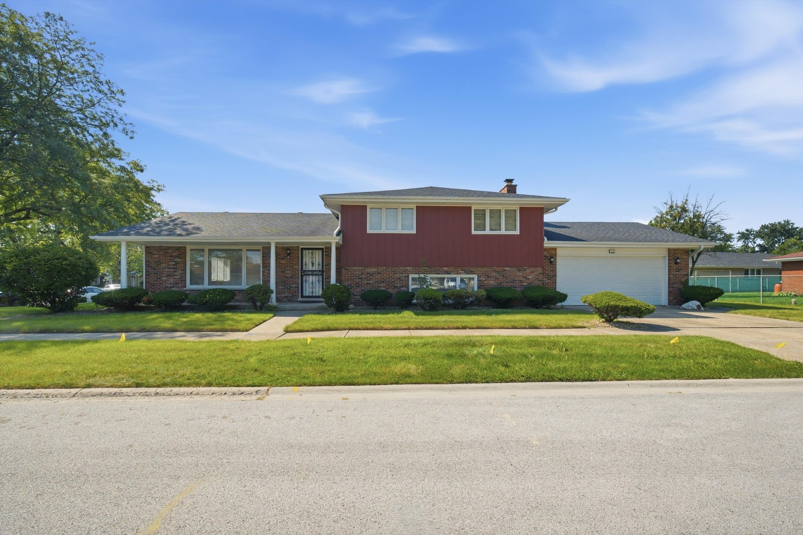 Single family home for sale at 1103 E 166th Place, South Holland, IL 60473 | MLS# 12768736