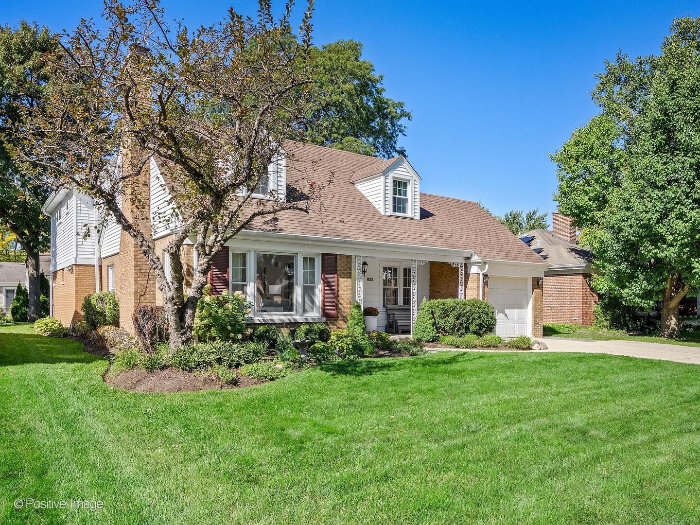 Photo 1 of Single family home for sale at 832 Sherwood Rd, La Grange Park, IL 60526 | MLS# 12772264 | Listing updated on 2026-10-08