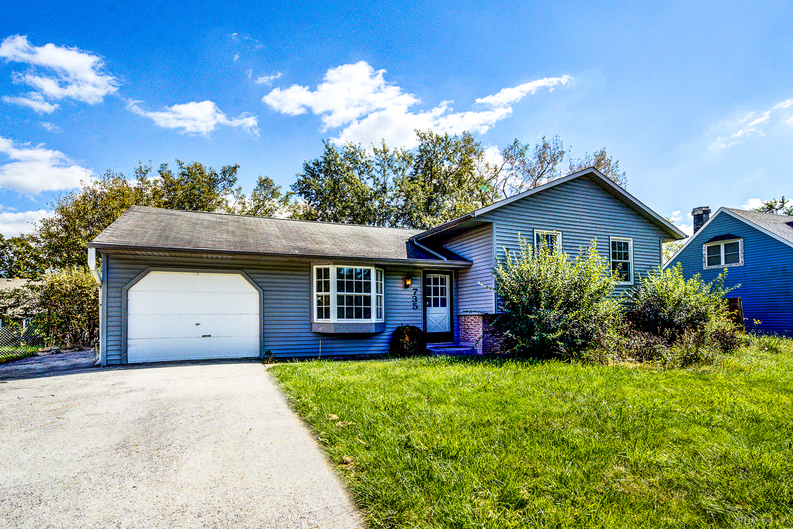 Single family home for sale at 735 Bradley Ave, Matteson, IL 60443 | MLS# 12778193
