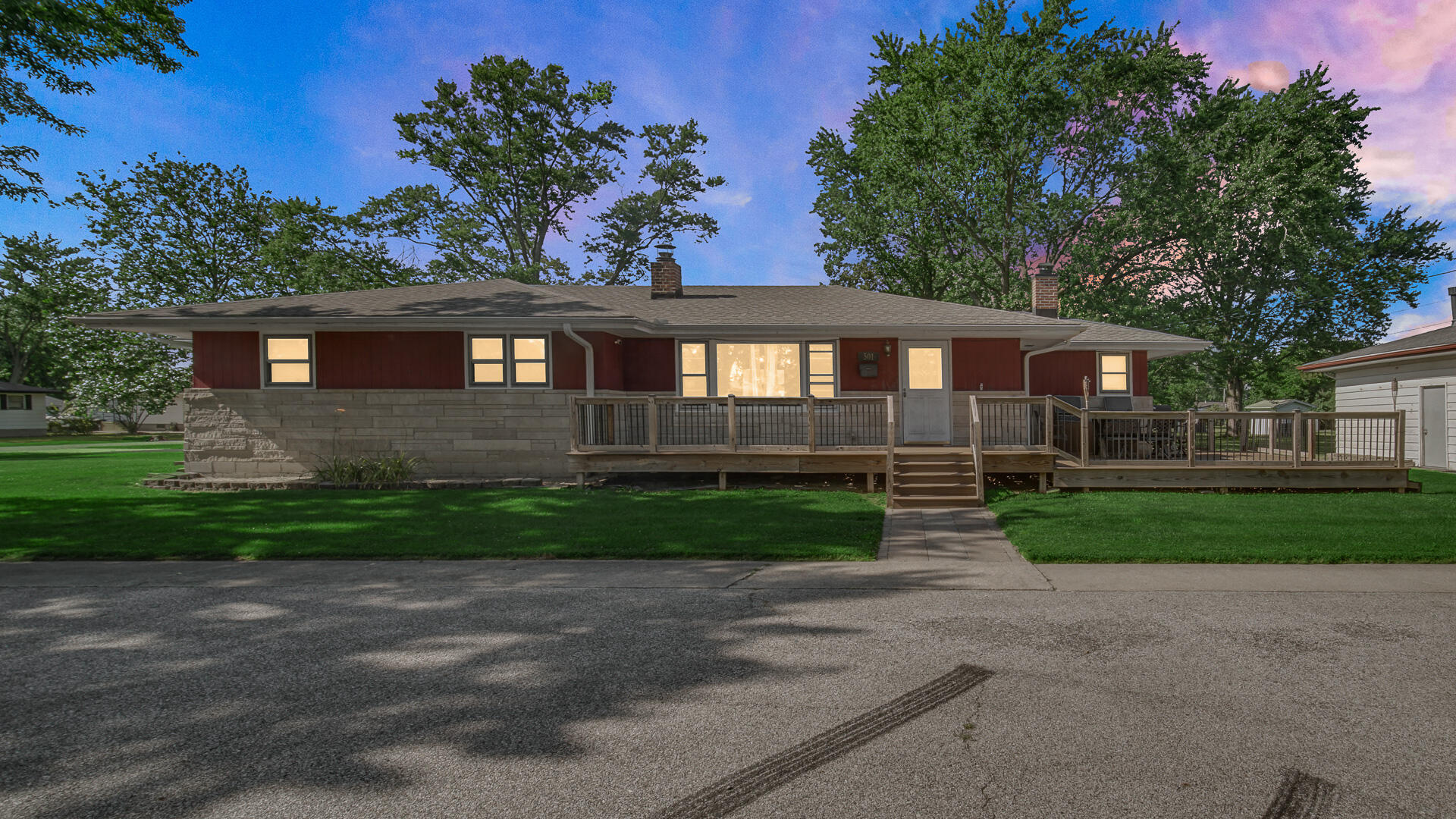 Photo 1 of Sale Pending at 501 N Ohio St, Hobart, IN 46342 | MLS# 842287 | Listing updated on 2026-09-21