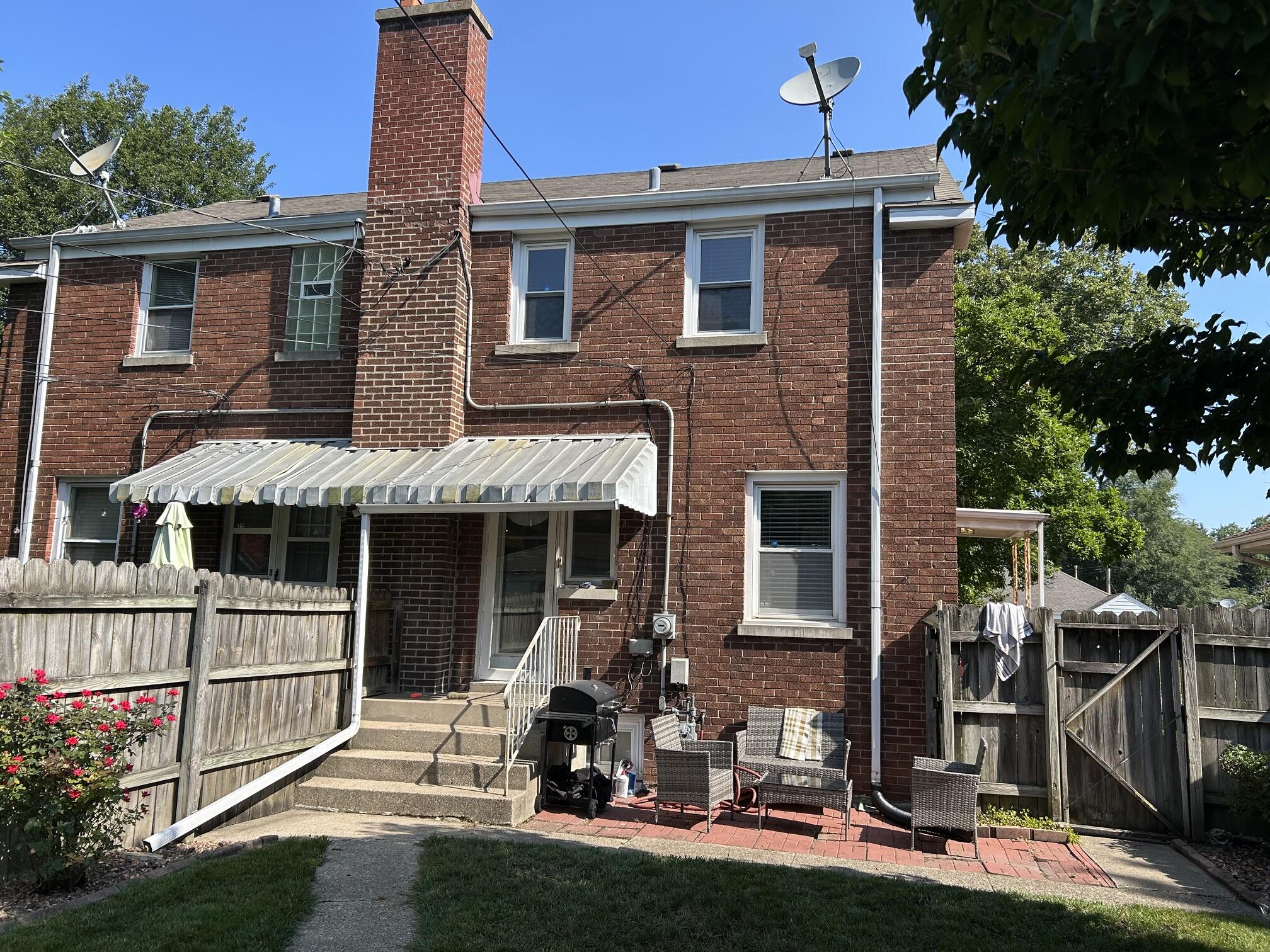 Photo 4 of Sale Pending at 244 Broadmoor Ave, Munster, IN 46321 | MLS# 843377 | Listing updated on 2026-09-21
