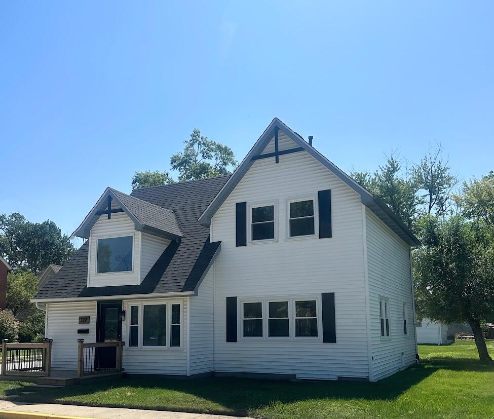 Single family home for sale at 229 E Beam St, Porter, IN 46304 | MLS# 844051