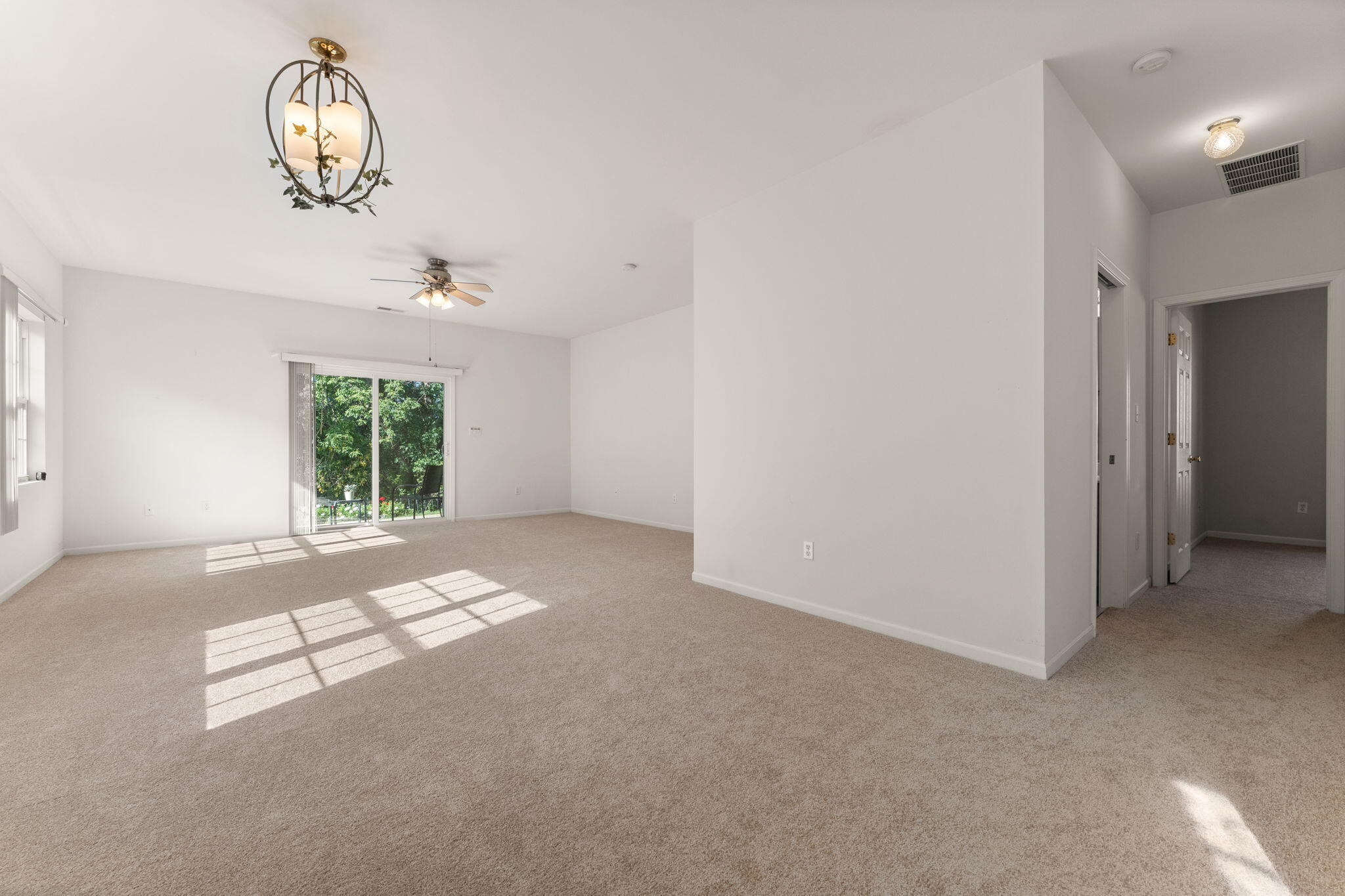Photo 3 of Single family home for sale at 3971 Juniper Trl, Highland, IN 46322 | MLS# 844341 | Listing updated on 2026-09-21