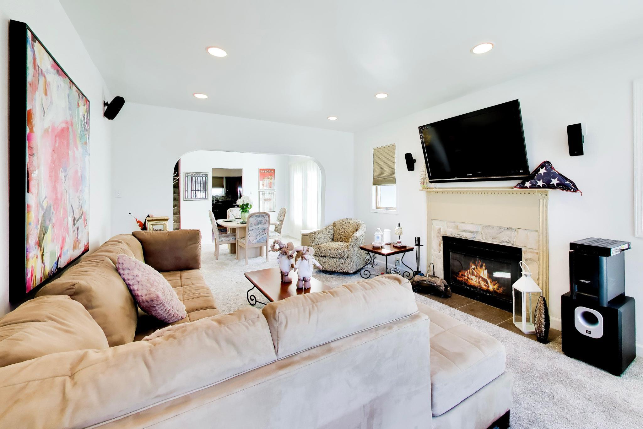 Photo 3 of Single family home for sale at 8039 Forest Ave, Munster, IN 46321 | MLS# 844304 | Listing updated on 2026-09-21