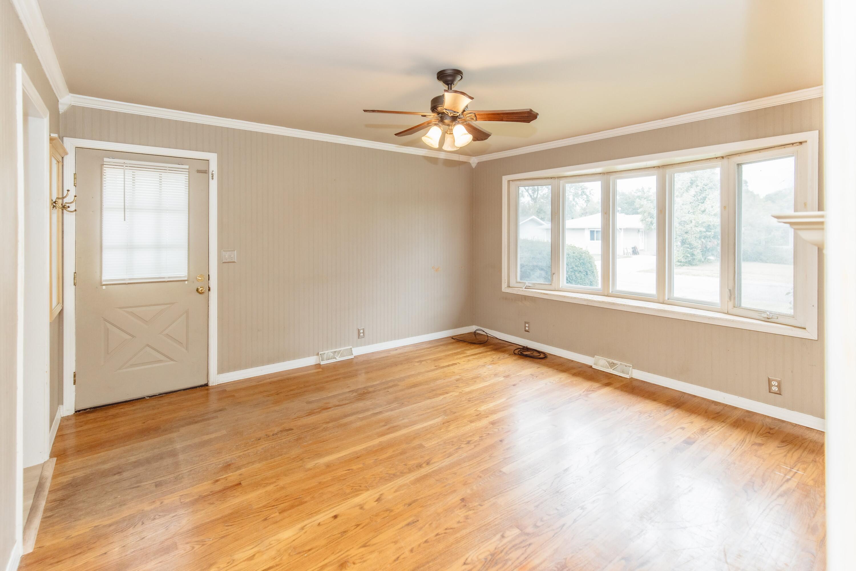 Photo 2 of Single family home for sale at 6286 California St, Hobart, IN 46342 | MLS# 845382 | Listing updated on 2026-09-21