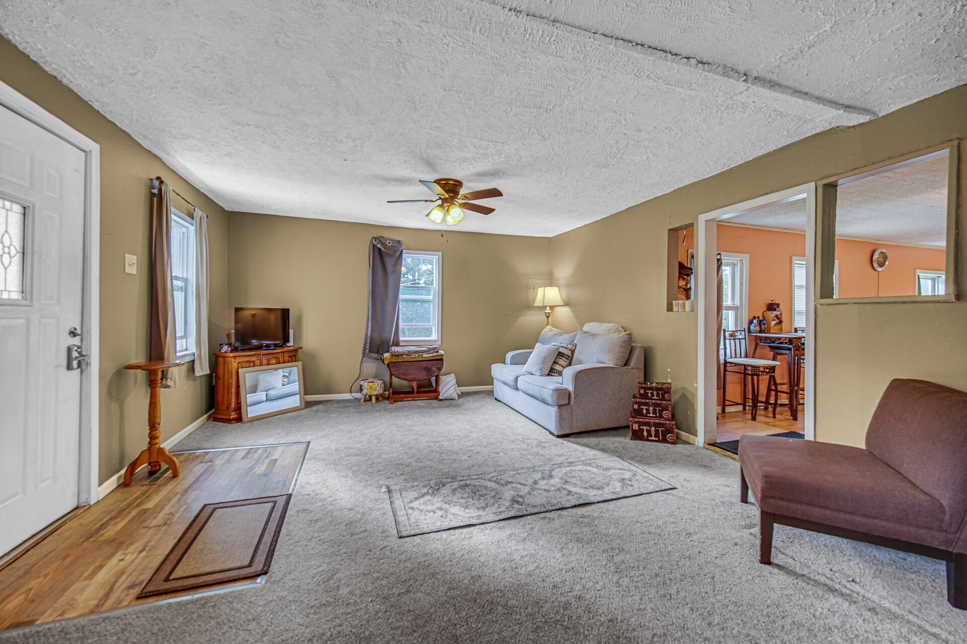 Photo 3 of Single family home for sale at 1290 Old Porter Rd, Chesterton, IN 46304 | MLS# 845395 | Listing updated on 2026-09-21