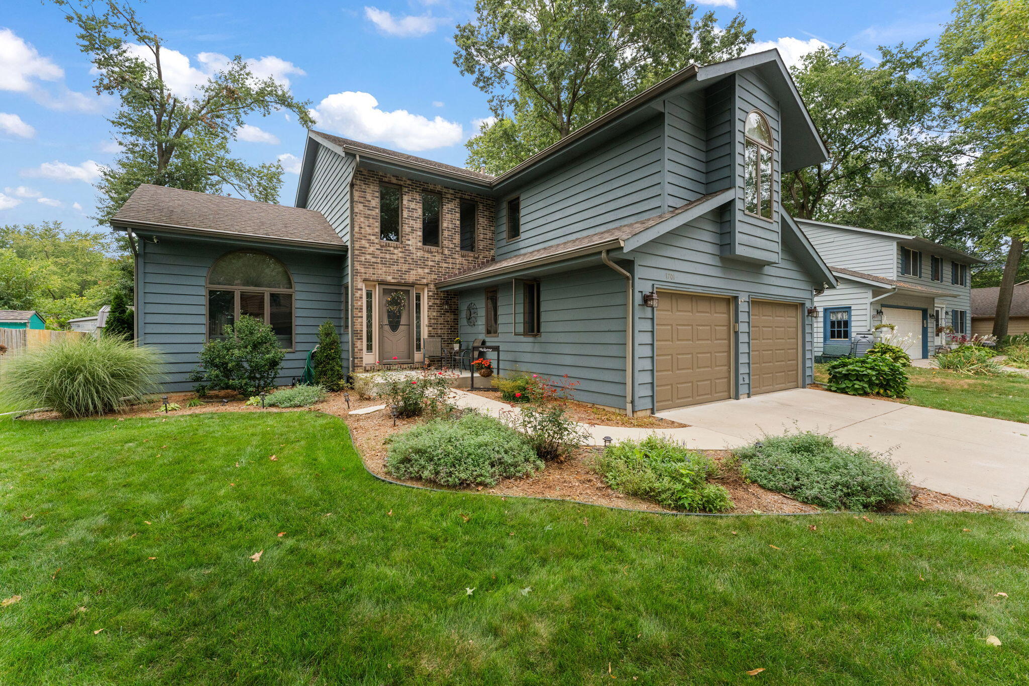 Photo 3 of Single family home for sale at 1701 Boca Lago Dr, Valparaiso, IN 46383 | MLS# 845547 | Listing updated on 2026-09-21