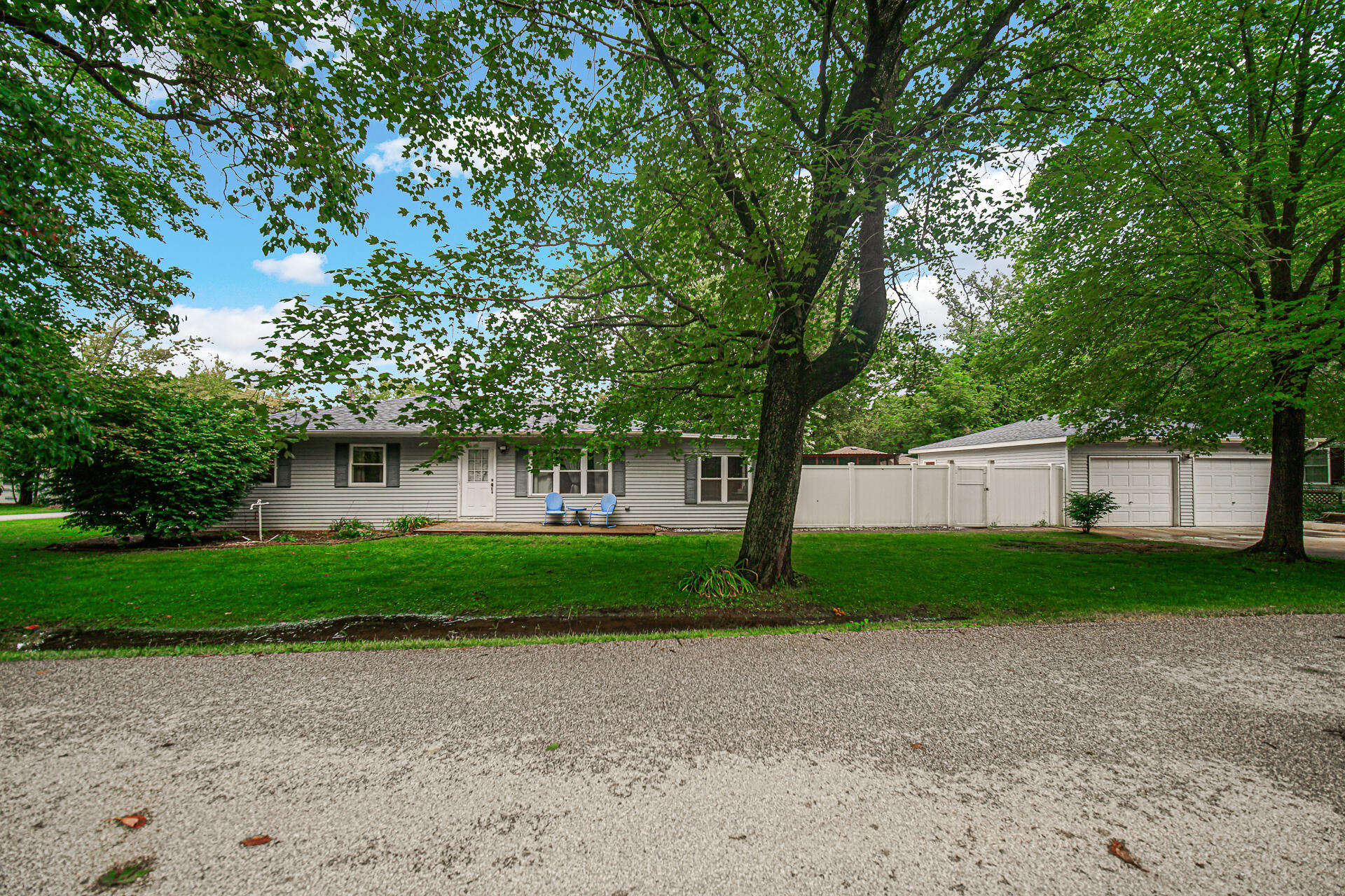 Photo 4 of Single family home for sale at 140 Hjelm Rd, Chesterton, IN 46304 | MLS# 845546 | Listing updated on 2026-09-21
