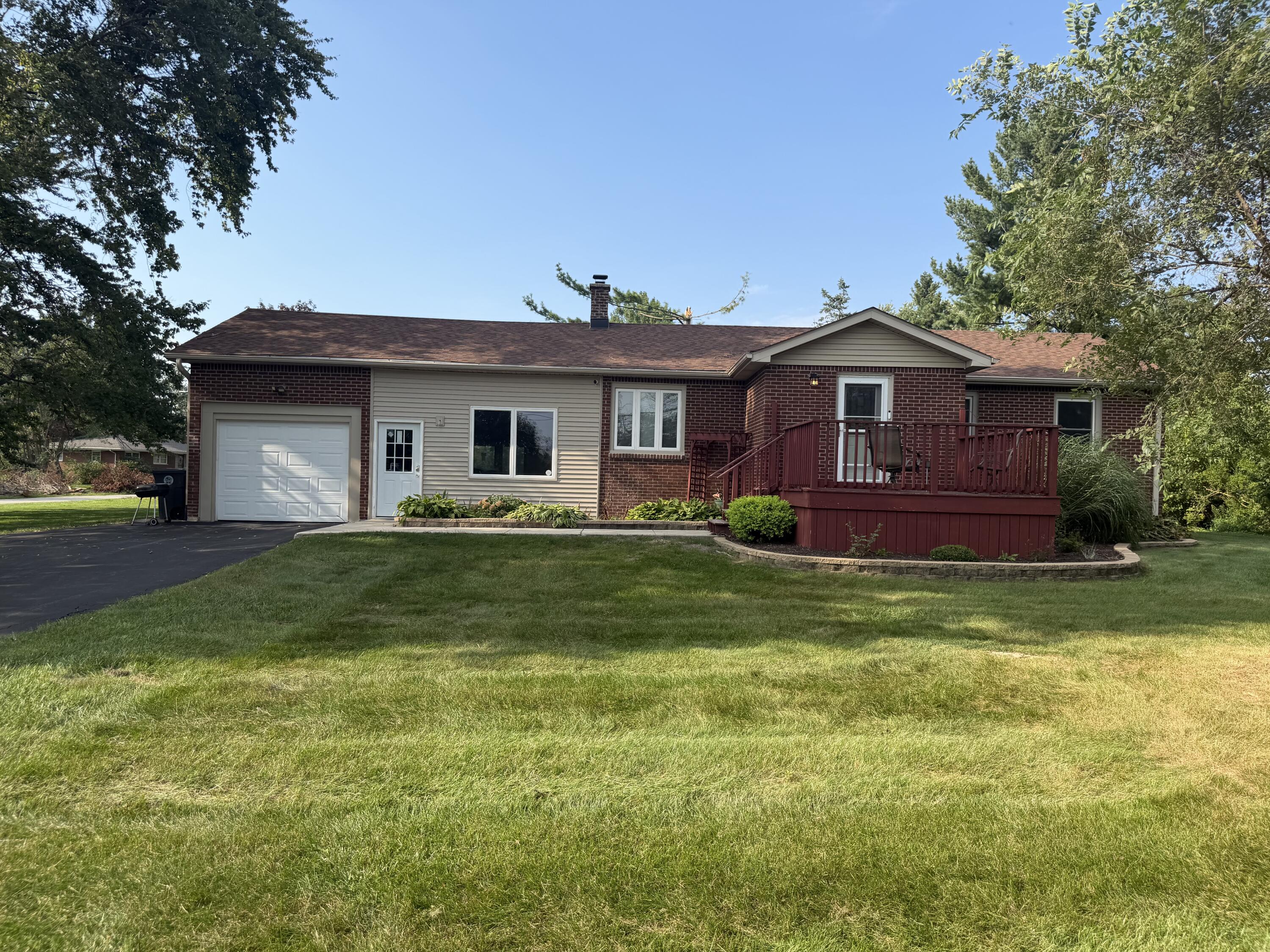 Photo 1 of Single family home for sale at 4504 E 73rd Avenue, Merrillville, IN 46410 | MLS# 846765 | Listing updated on 2026-10-15