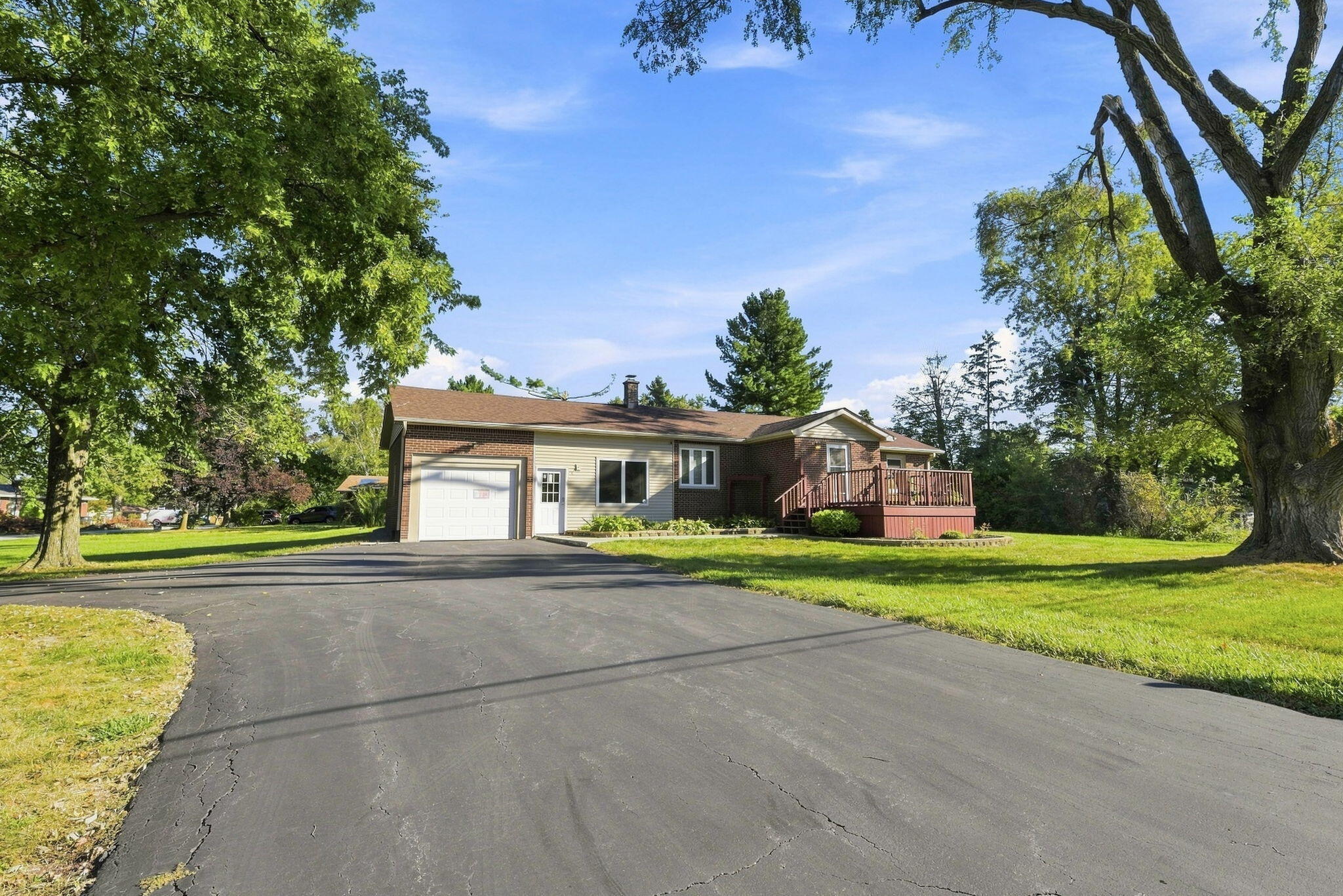 Photo 2 of Single family home for sale at 4504 E 73rd Avenue, Merrillville, IN 46410 | MLS# 846765 | Listing updated on 2026-10-15