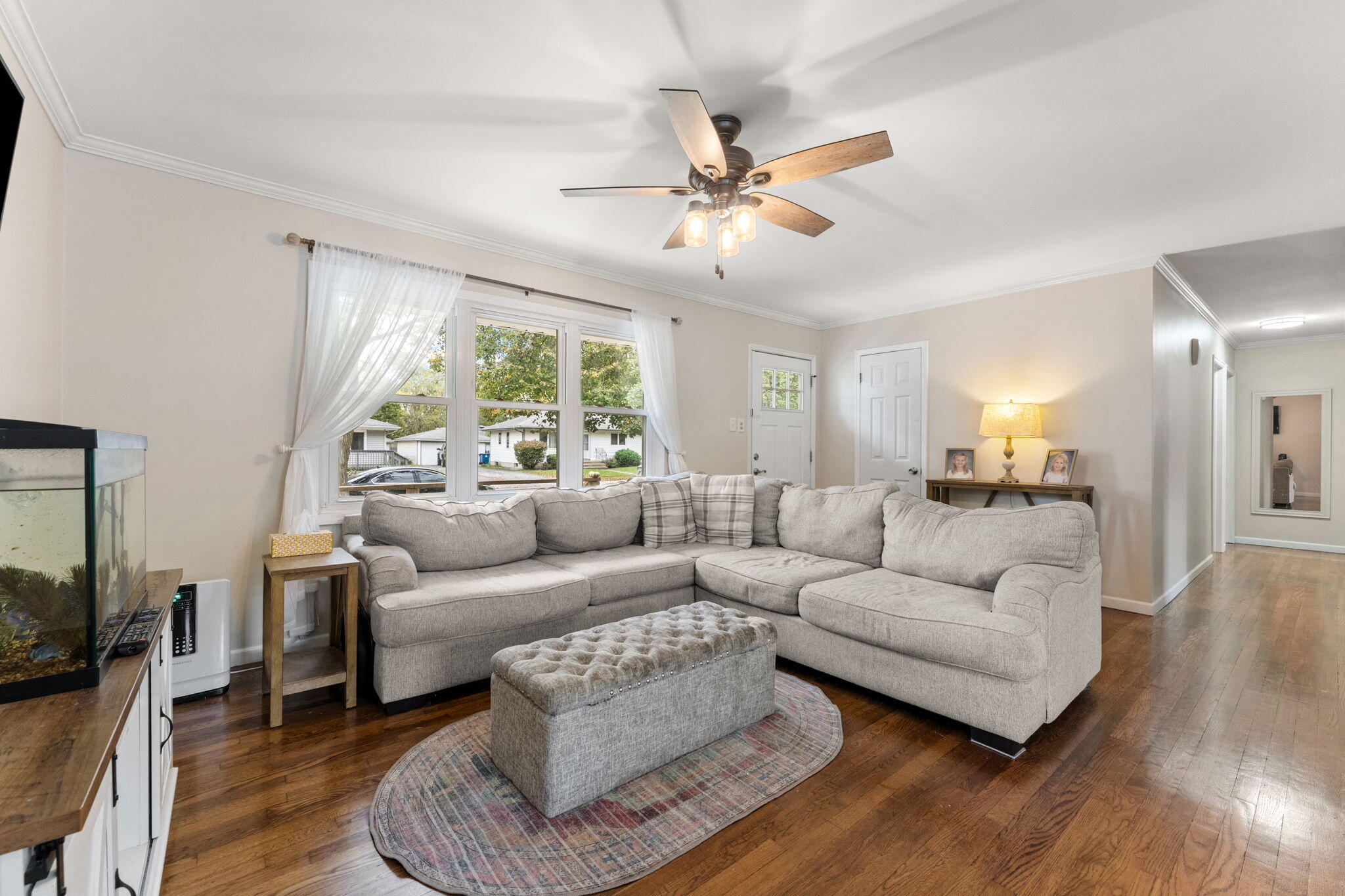 Photo 4 of Single family home for sale at 919 E Crestview Ct, Crown Point, IN 46307 | MLS# 847325 | Listing updated on 2026-10-25