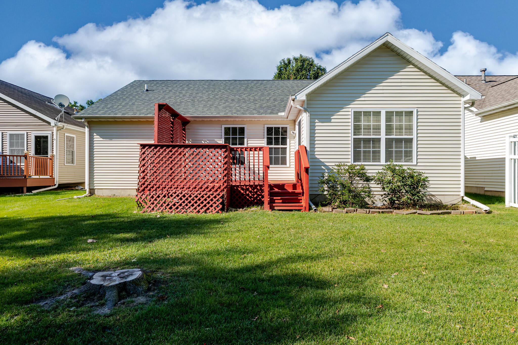Photo 1 of Single family home for sale at 1431 Maximilian Dr, Chesterton, IN 46304 | MLS# 847317 | Listing updated on 2026-10-24