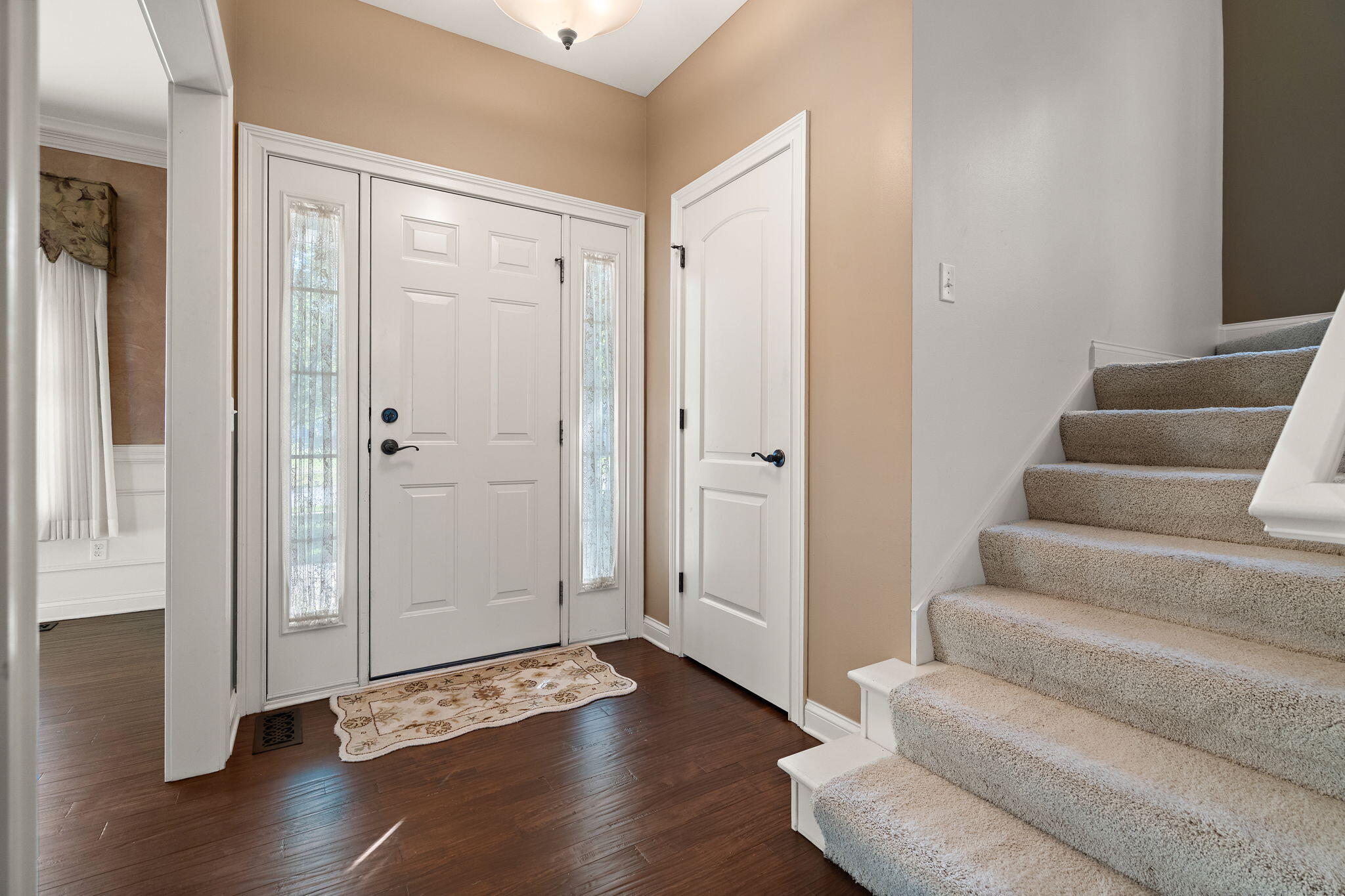 Photo 4 of Single family home for sale at 2524 Hilfiger Dr, Chesterton, IN 46304 | MLS# 847303 | Listing updated on 2026-10-25