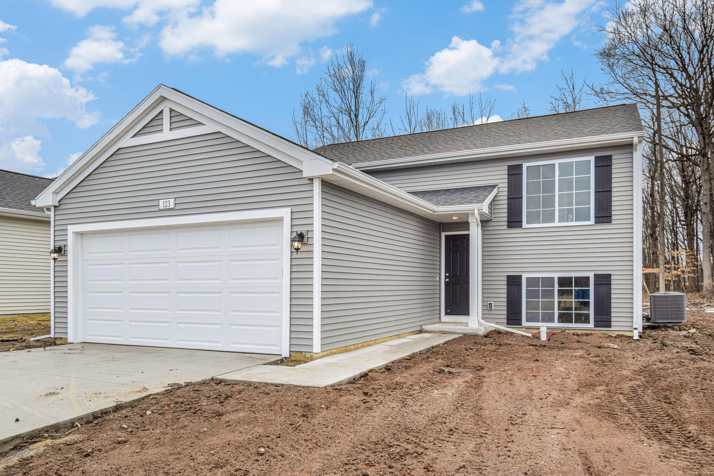 Photo 1 of Single family home for sale at 1107 E Henry Dr, Knox, IN 46534 | MLS# 847304 | Listing updated on 2026-10-24