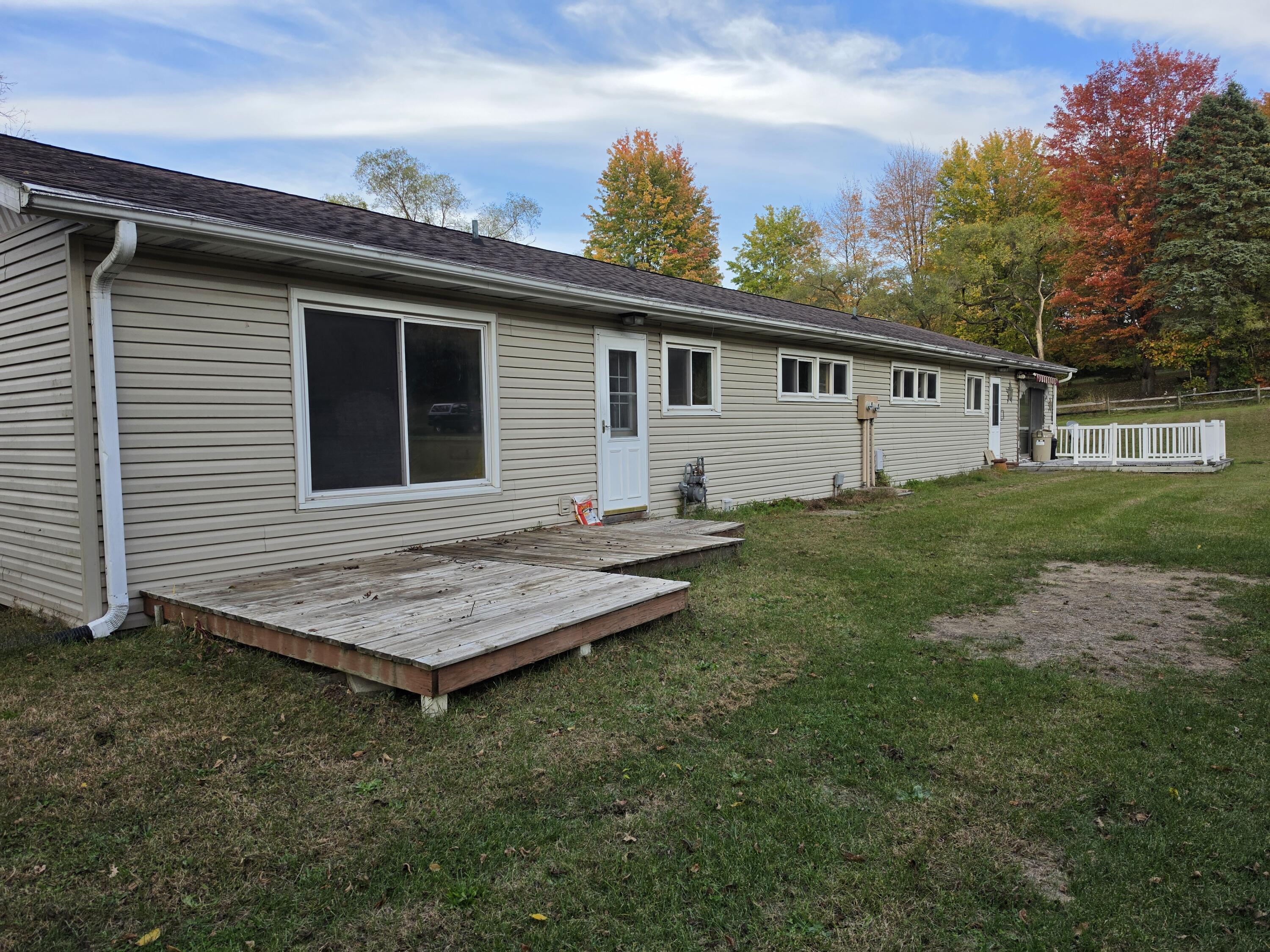 Photo 3 of House for sale at 1532/1546 W Springville Rd, La Porte, IN 46350 | MLS# 847337 | Listing updated on 2026-10-25