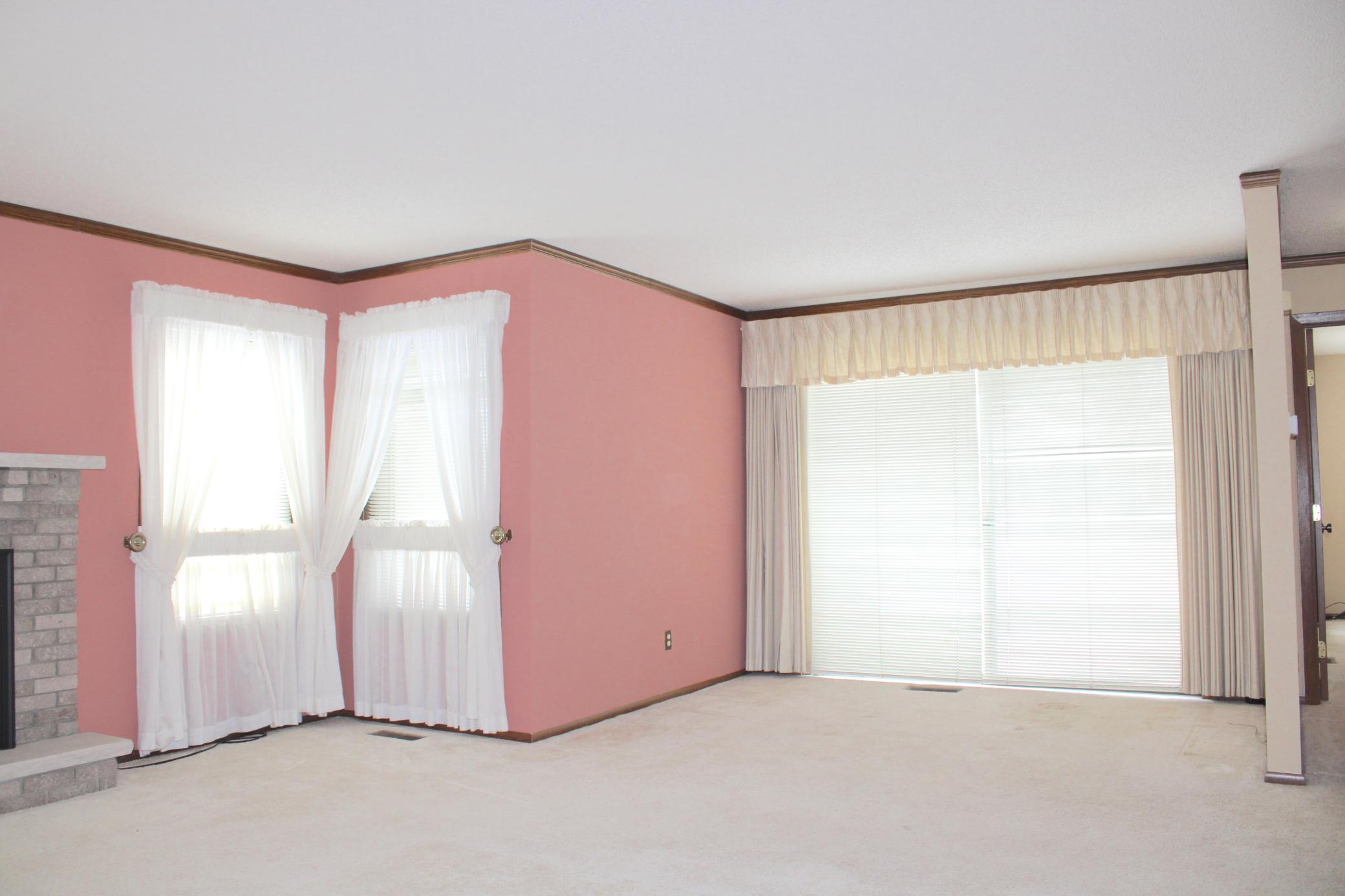 Photo 4 of Single family home for sale at 542 Graham St SW, Hutchinson, MN 55350 | MLS# 7028421 | Listing updated on 2026-09-21