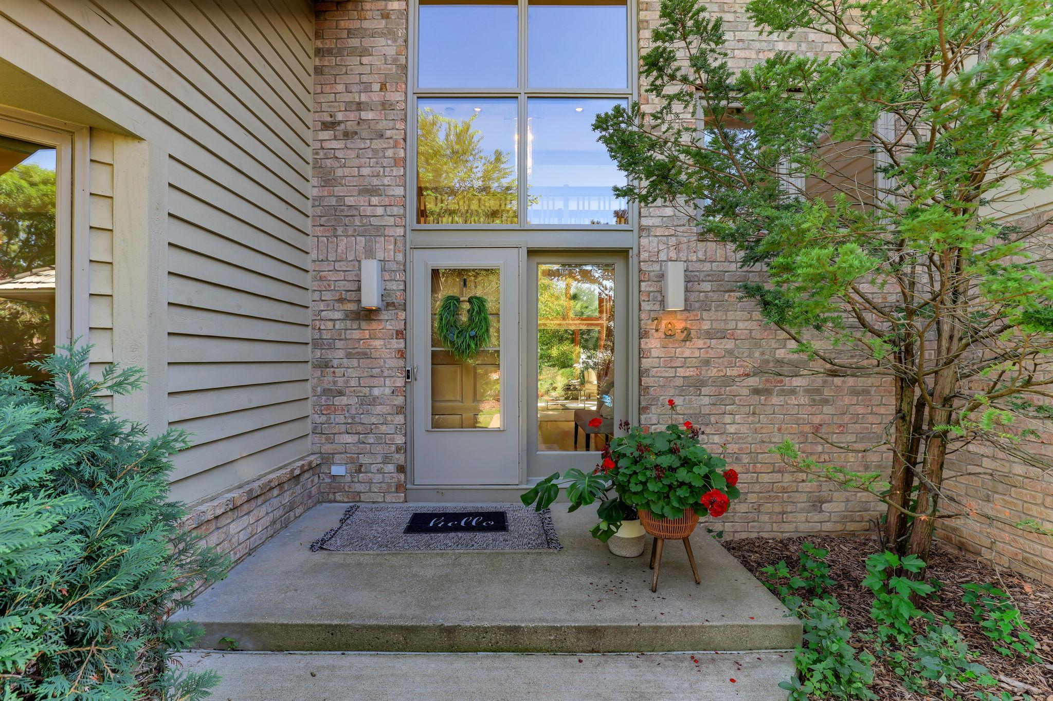 Photo 3 of Single family home for sale at 782 Evergreen Knls, Saint Paul, MN 55118 | MLS# 7033115 | Listing updated on 2026-09-21