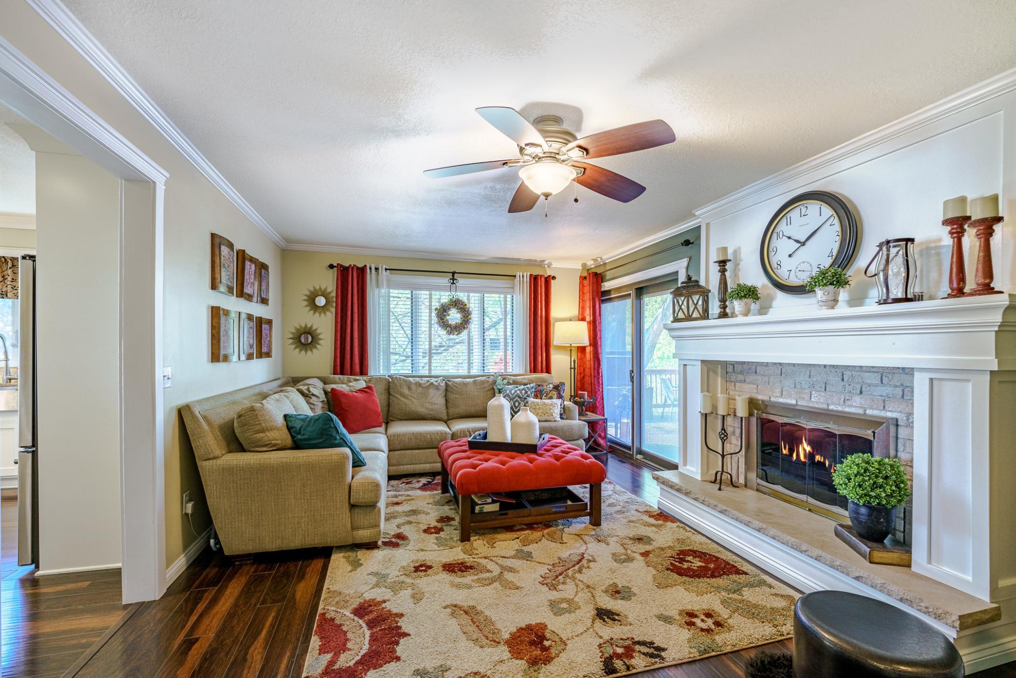 Photo 3 of Sale Pending at 613 Chicago Dr, Burnsville, MN 55306 | MLS# 7064189 | Listing updated on 2026-09-21