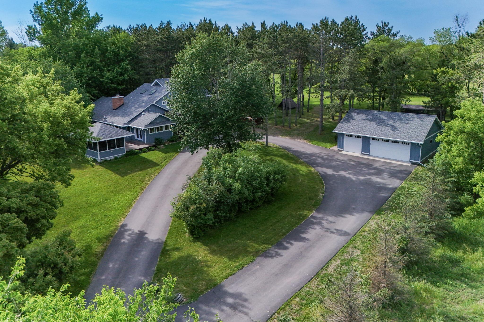 Photo 1 of Single family home for sale at 10940 105th Street N, Stillwater, MN 55082 | MLS# 7084329 | Listing updated on 2026-09-24