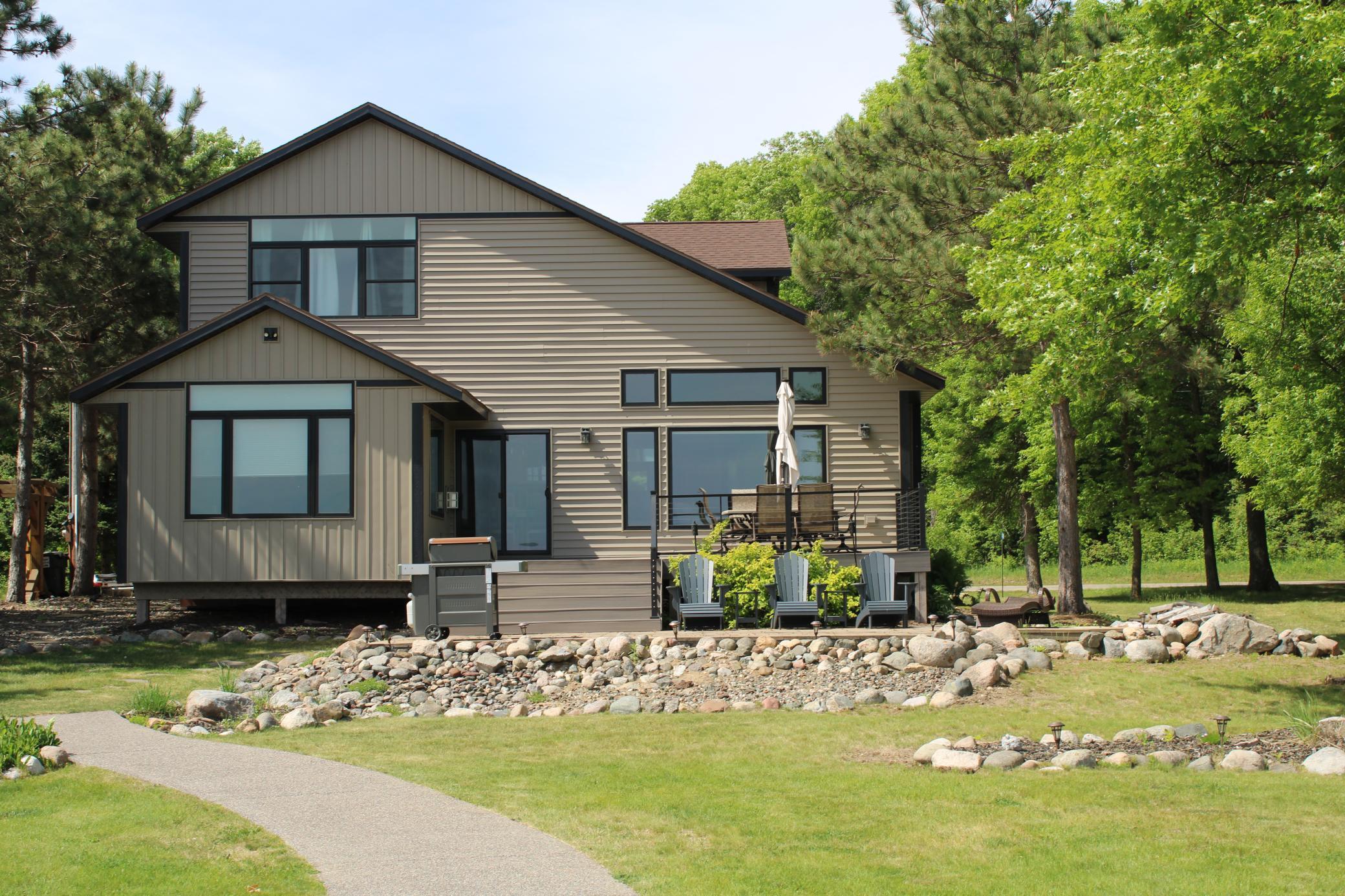 Photo 3 of Single family home for sale at 30906 N Lakeview Dr, Pequot Lakes, MN 56472 | MLS# 7084964 | Listing updated on 2026-09-24