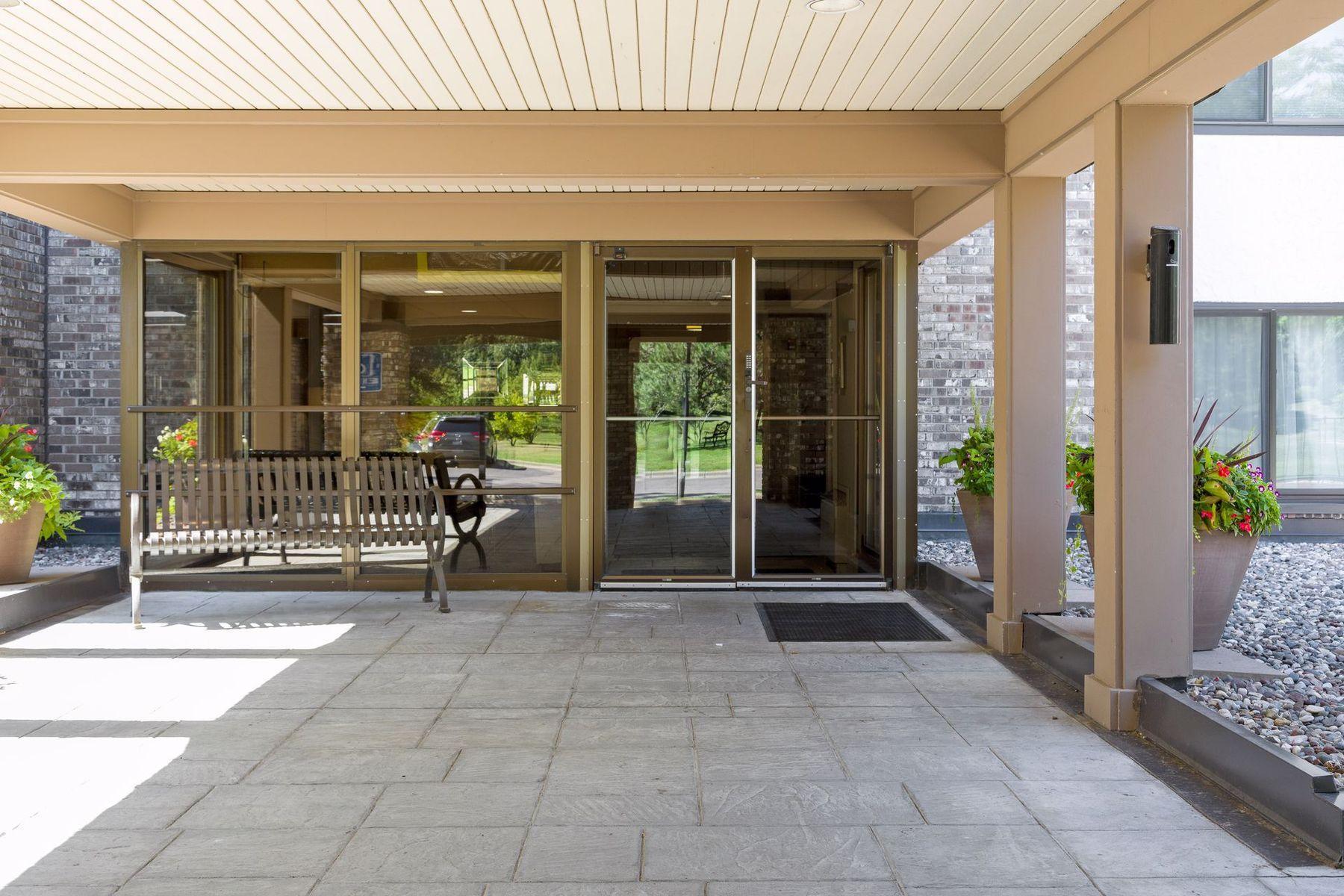 Listing Photo 4 - Condo for sale in building located at 1077 Sibley Memorial Hwy, Lilydale, MN 55118 - Unit #602