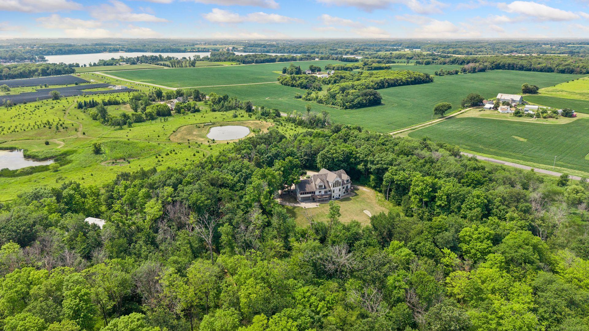 Photo 3 of Mansion for sale at 2510 Hamlin Ave Ne, Saint Michael, MN 55376 | MLS# 7096901 | Listing updated on 2026-10-25