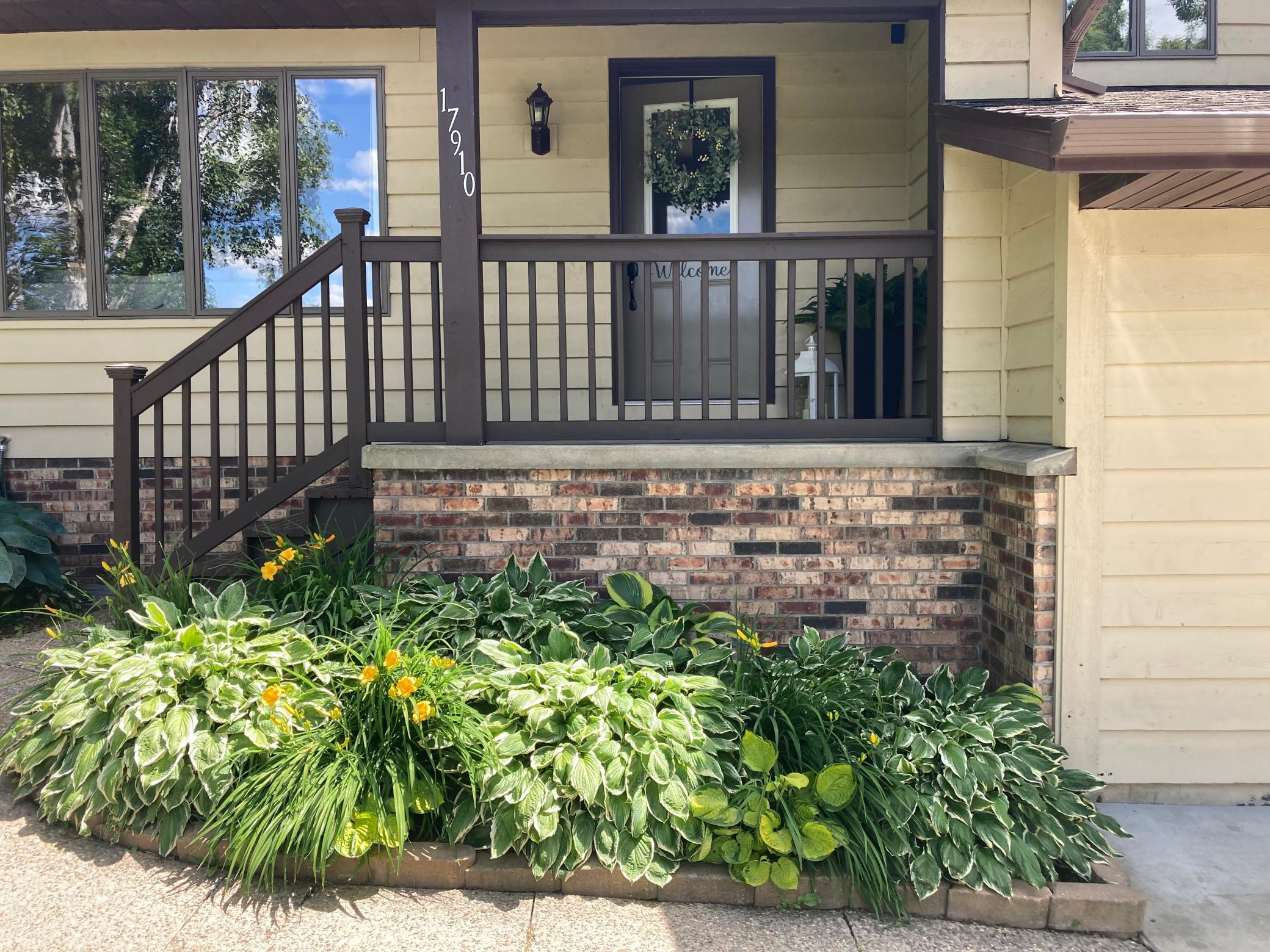 Photo 2 of Single family home for sale at 17910 Wedgewood Dr, Zumbrota, MN 55992 | MLS# 7099088 | Listing updated on 2026-09-21