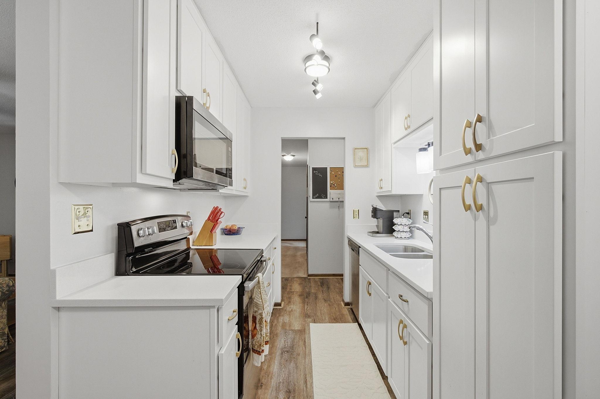 Photo 4 of Condo for sale at 255 Westview Dr #308, Saint Paul, MN 55118 | MLS# 7100222 | Listing updated on 2026-09-21