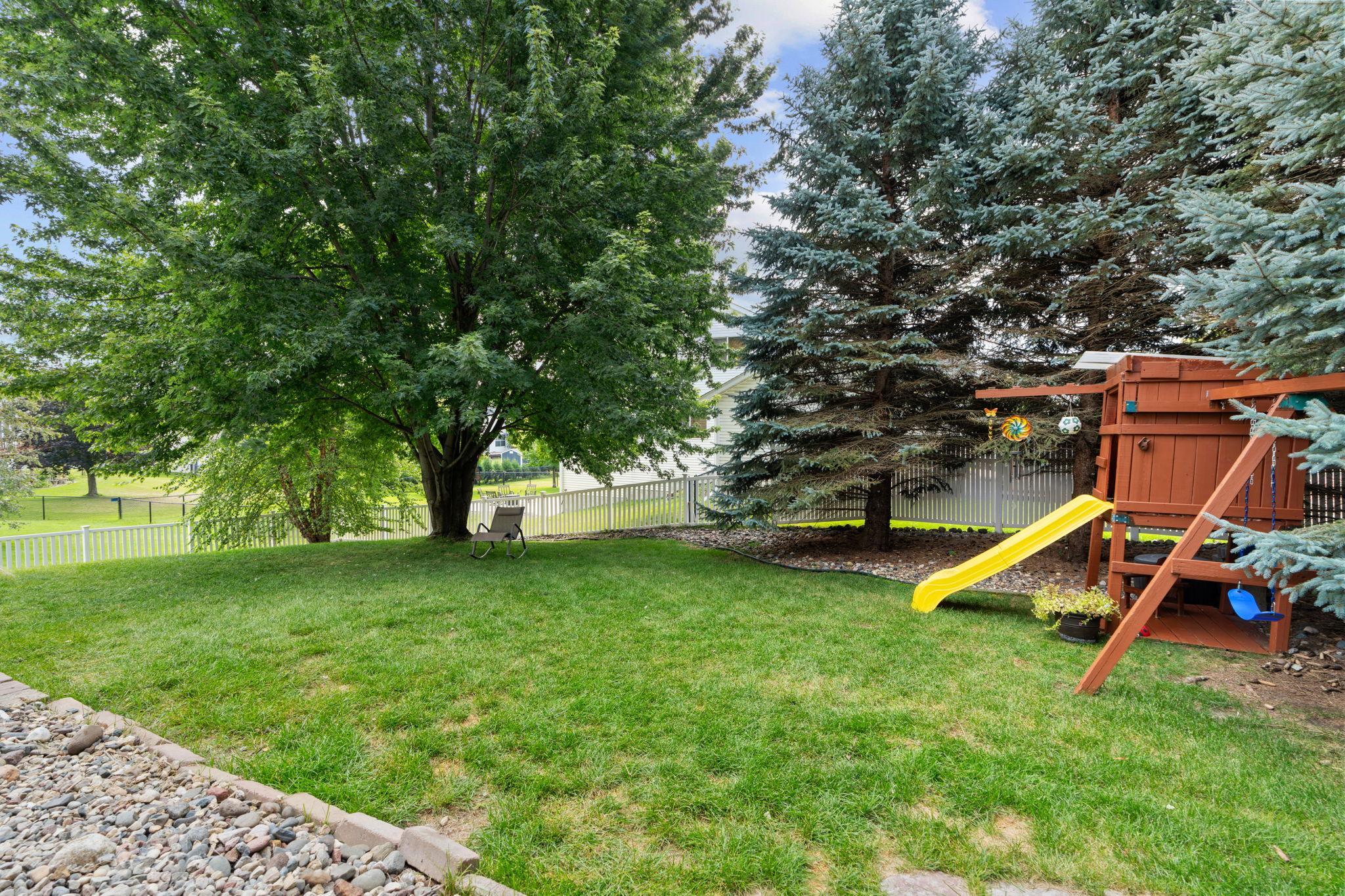 Photo 4 of Sale Pending at 19903 Excelsior Ln, Farmington, MN 55024 | MLS# 7106677 | Listing updated on 2026-09-21