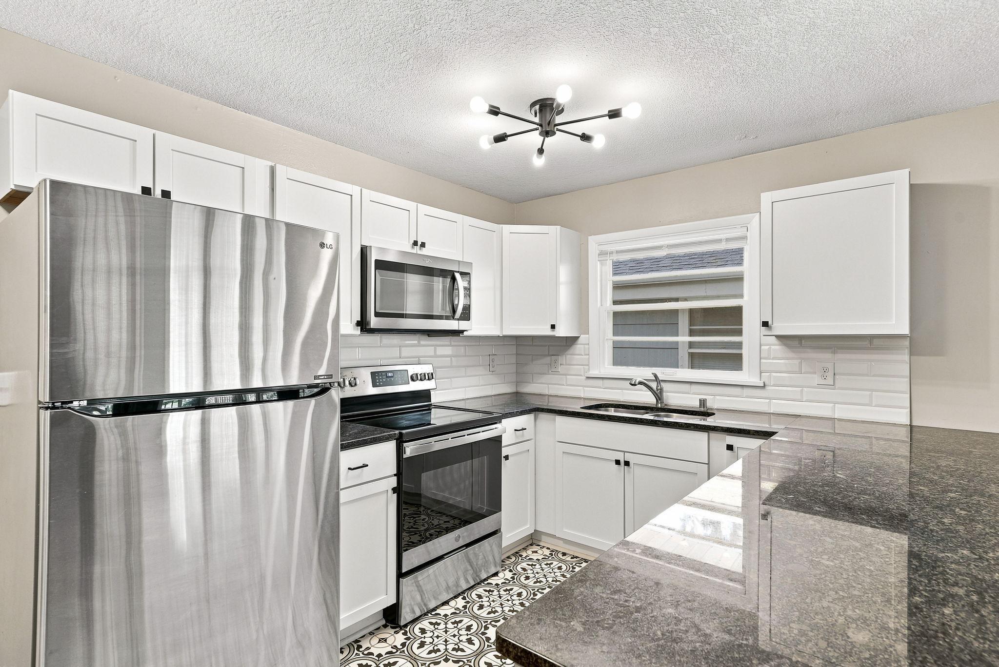 Photo 3 of House for sale at 4316 York Ave S, Minneapolis, MN 55410 | MLS# 7108989 | Listing updated on 2026-09-21
