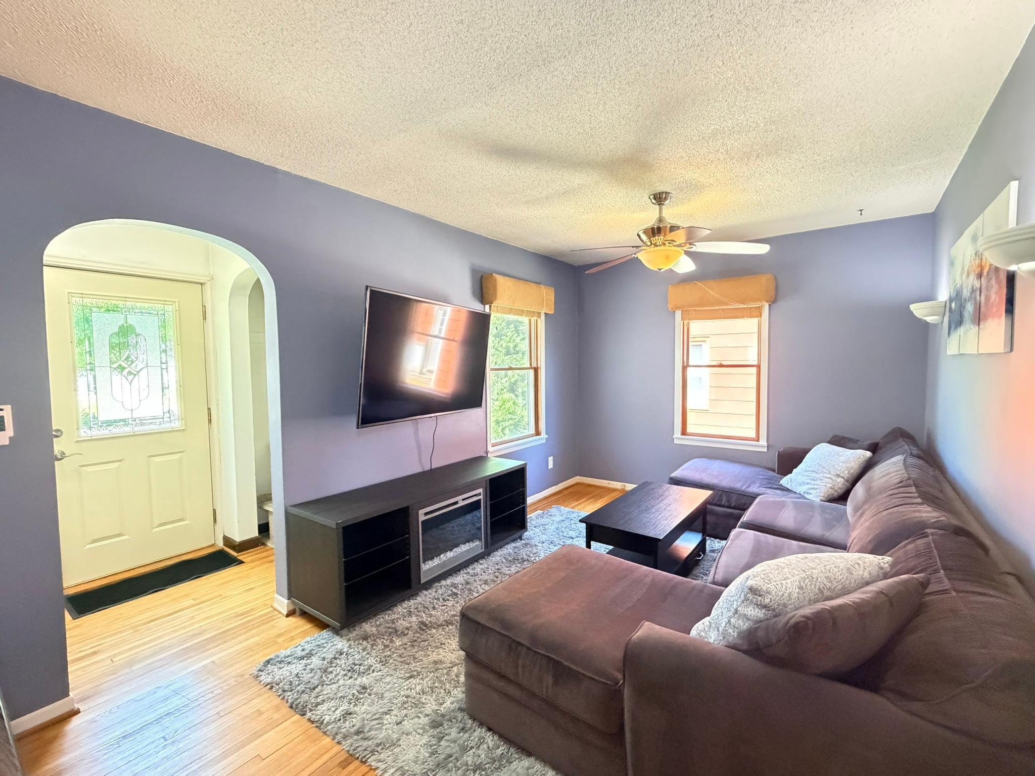 Photo 3 of Single family home for sale at 1018 4th Avenue Se, Rochester, MN 55904 | MLS# 7110171 | Listing updated on 2026-09-22