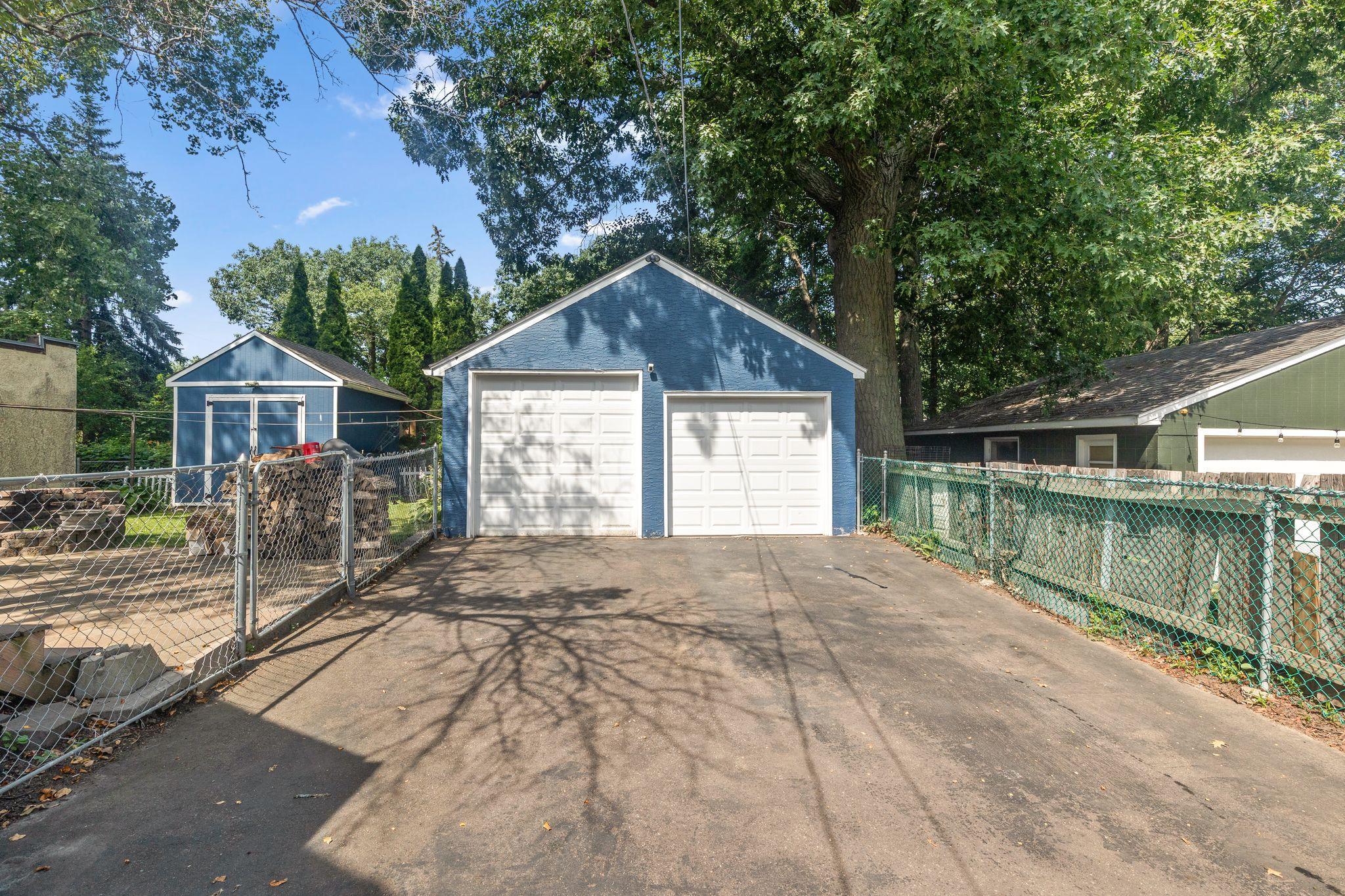 Photo 2 of Single family home for sale at 867 Delaware Ave, Saint Paul, MN 55107 | MLS# 7111163 | Listing updated on 2026-09-21
