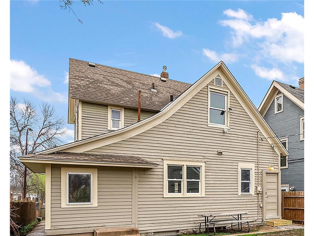 Photo 2 of Single family home for sale at 728 Maryland Ave E, Saint Paul, MN 55106 | MLS# 7111295 | Listing updated on 2026-09-24