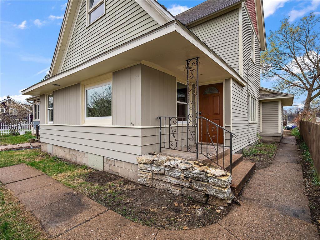 Photo 3 of Single family home for sale at 728 Maryland Ave E, Saint Paul, MN 55106 | MLS# 7111295 | Listing updated on 2026-09-24