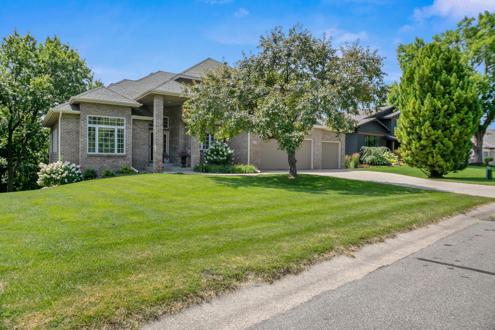 Photo 1 of Single family home for sale at 7941 S Bay Curv, Eden Prairie, MN 55347 | MLS# 7112326 | Listing updated on 2026-09-21