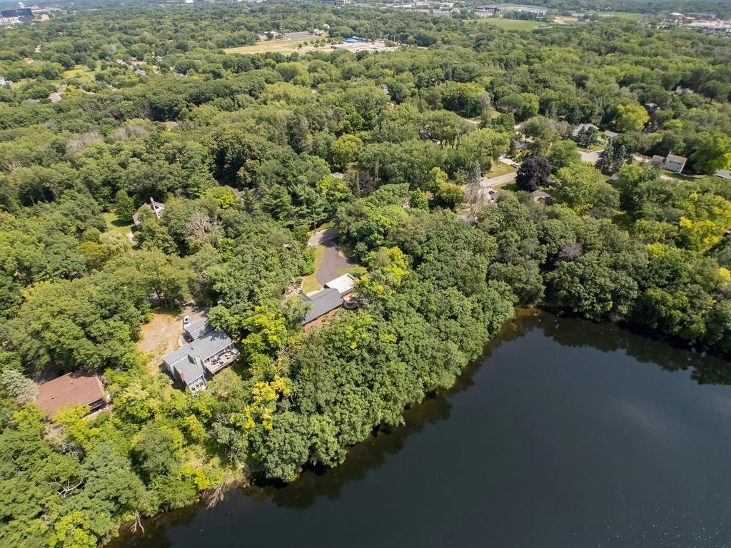 Photo 4 of Sale Pending at 335 Pineview Ln N, Minneapolis, MN 55441 | MLS# 7113147 | Listing updated on 2026-09-21