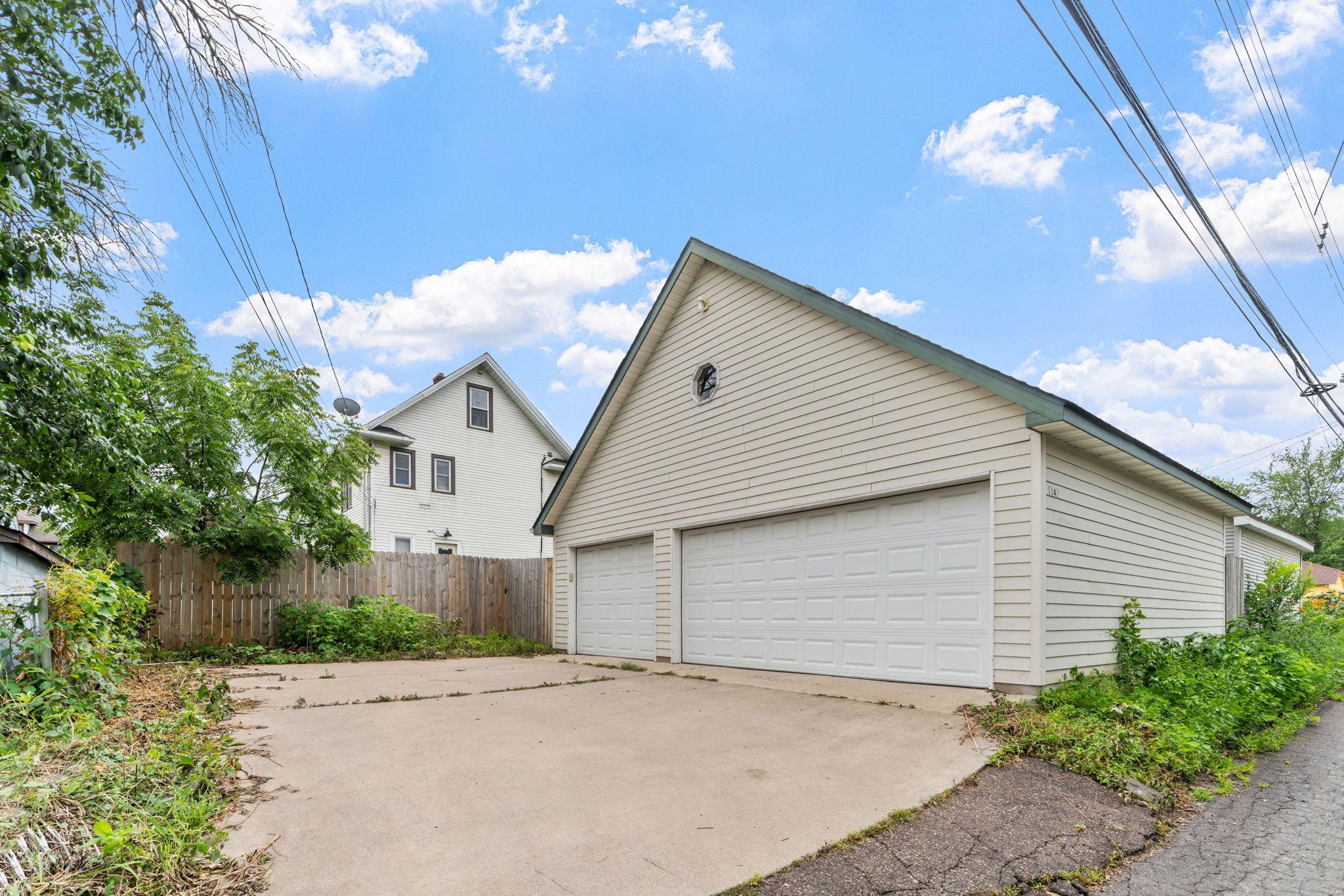 Photo 2 of Sale Pending at 1149 Minnehaha Ave E, Saint Paul, MN 55106 | MLS# 7113268 | Listing updated on 2026-09-21