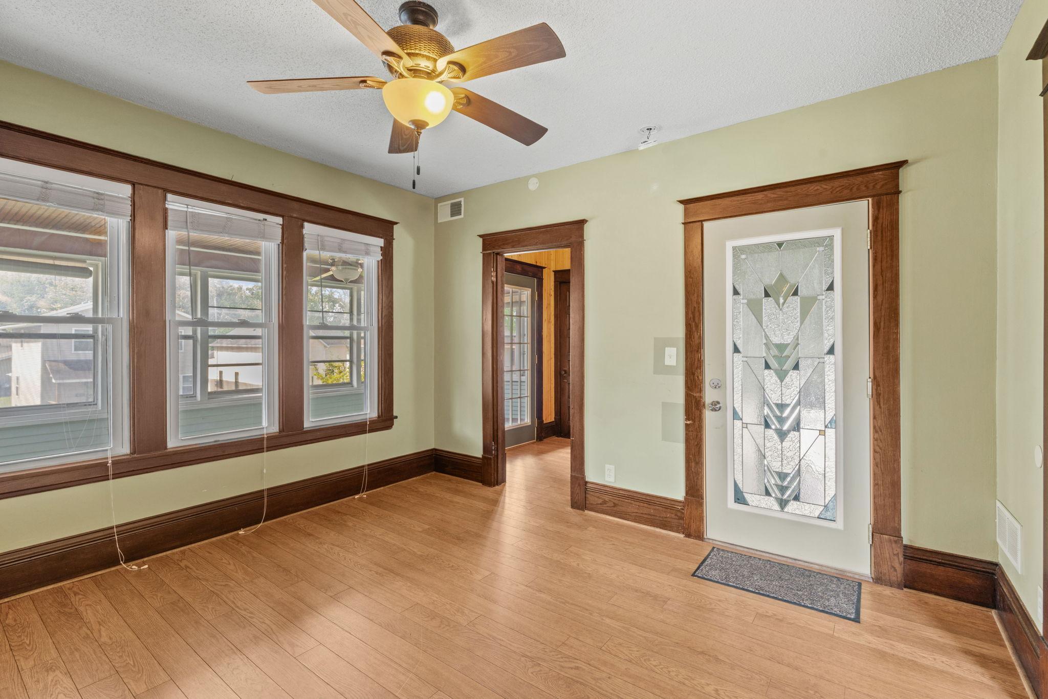 Listing Photo 5 - Condo for sale in building located at 1149 Minnehaha Ave E, Saint Paul, MN 55106