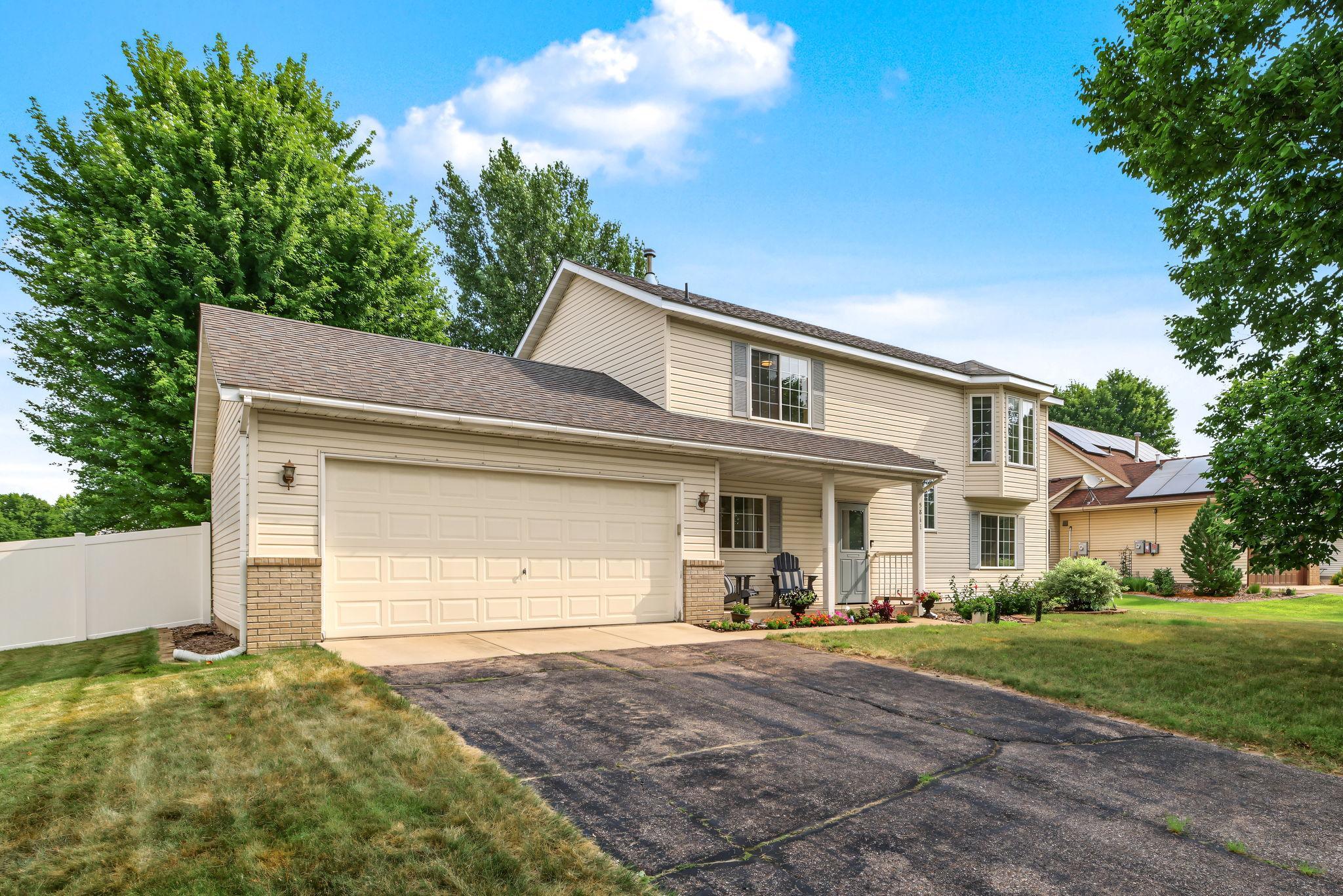 Photo 3 of Single family home for sale at 5811 191st Street W, Farmington, MN 55024 | MLS# 7113387 | Listing updated on 2026-09-21