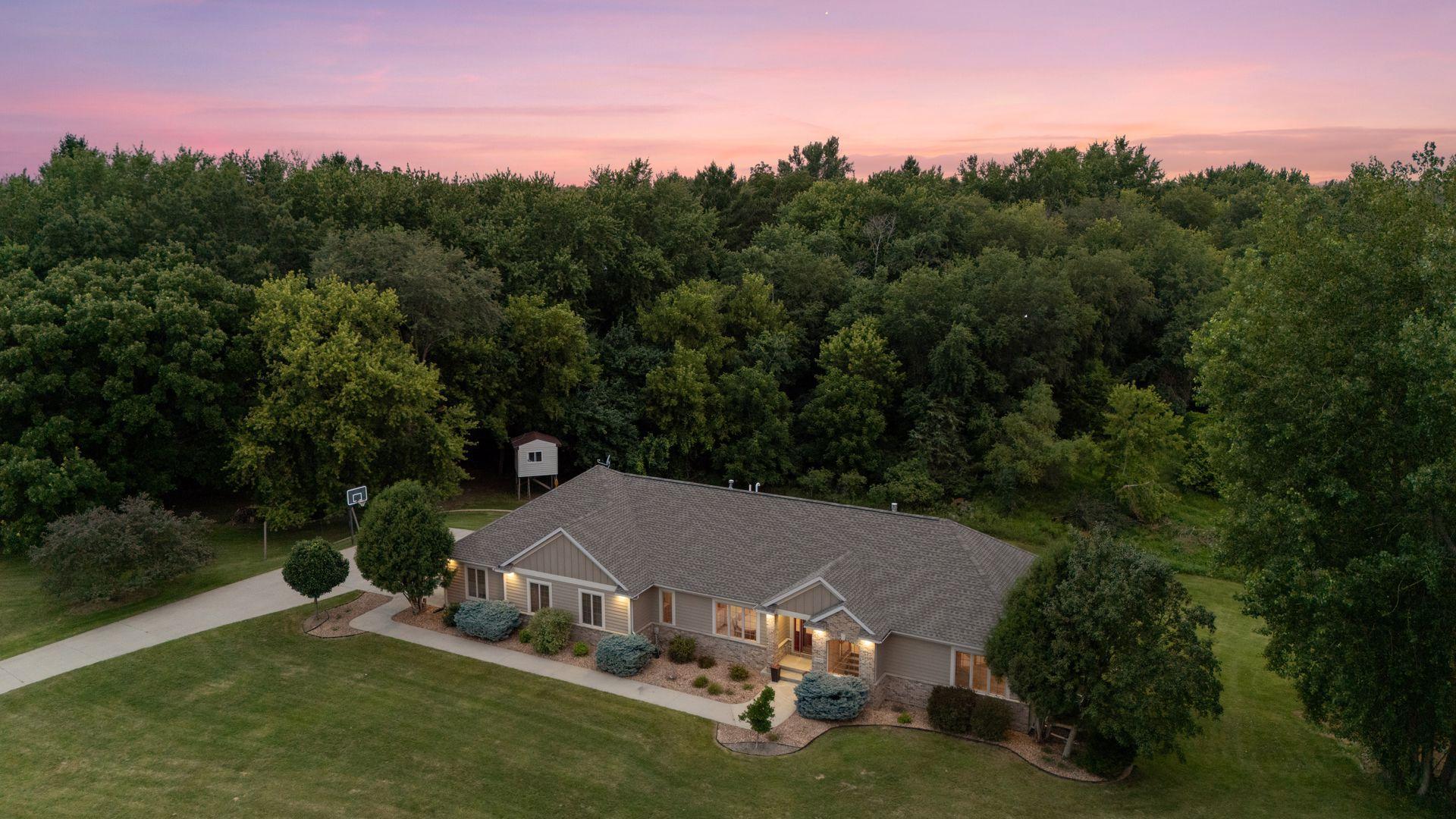 Photo 2 of Single family home for sale at 1057 Ridge Crst Ln Nw, Rochester, MN 55901 | MLS# 7113700 | Listing updated on 2026-10-09