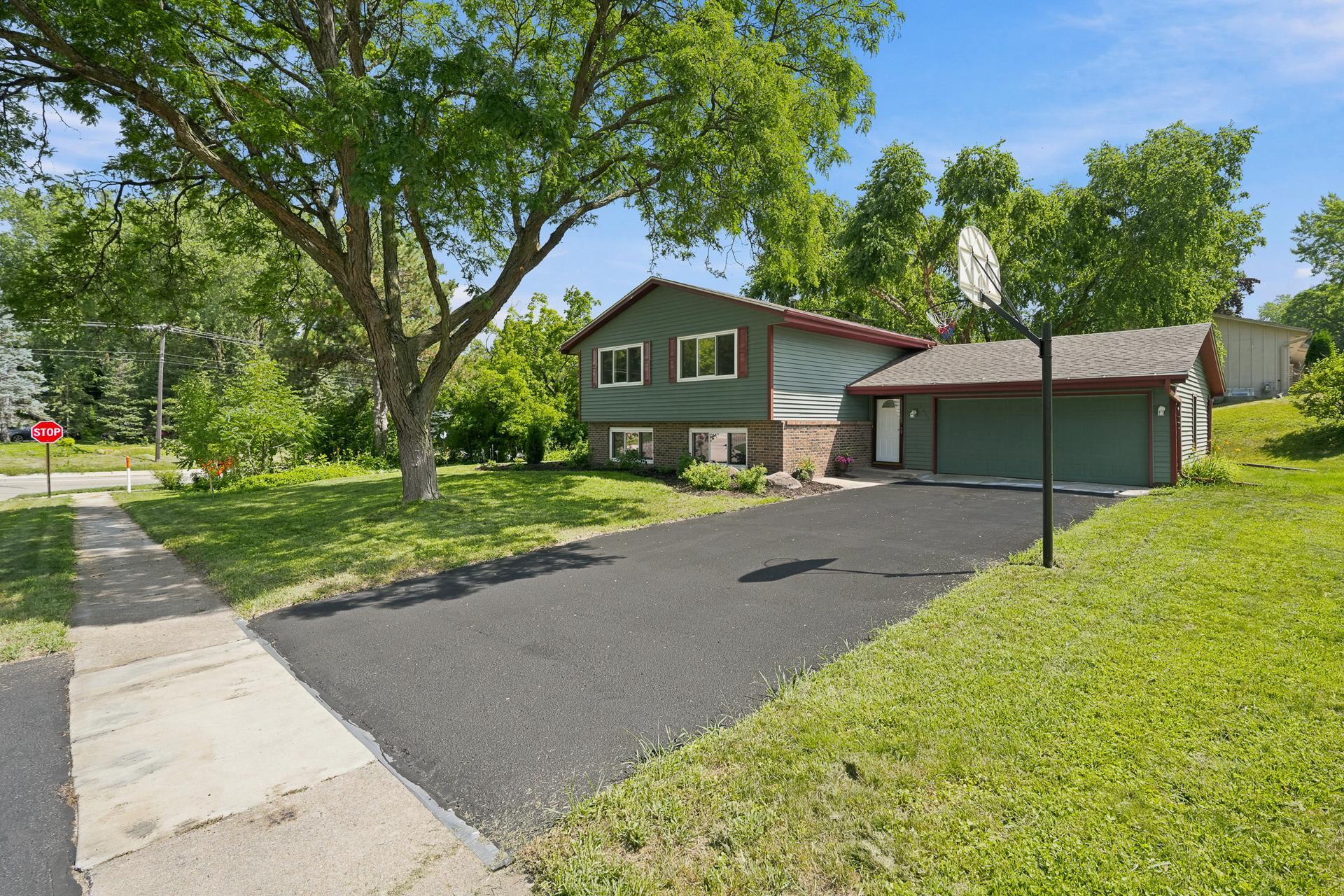 Photo 1 of Sale Pending at 9401 Briar Rd, Minneapolis, MN 55437 | MLS# 7115156 | Listing updated on 2026-09-21