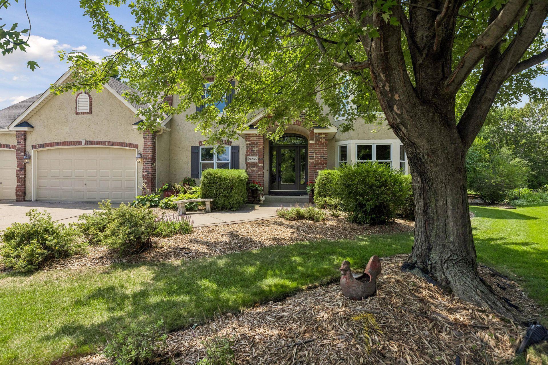 Photo 3 of Single family home for sale at 8235 Enclave Cvs, Saint Paul, MN 55125 | MLS# 7115647 | Listing updated on 2026-09-21