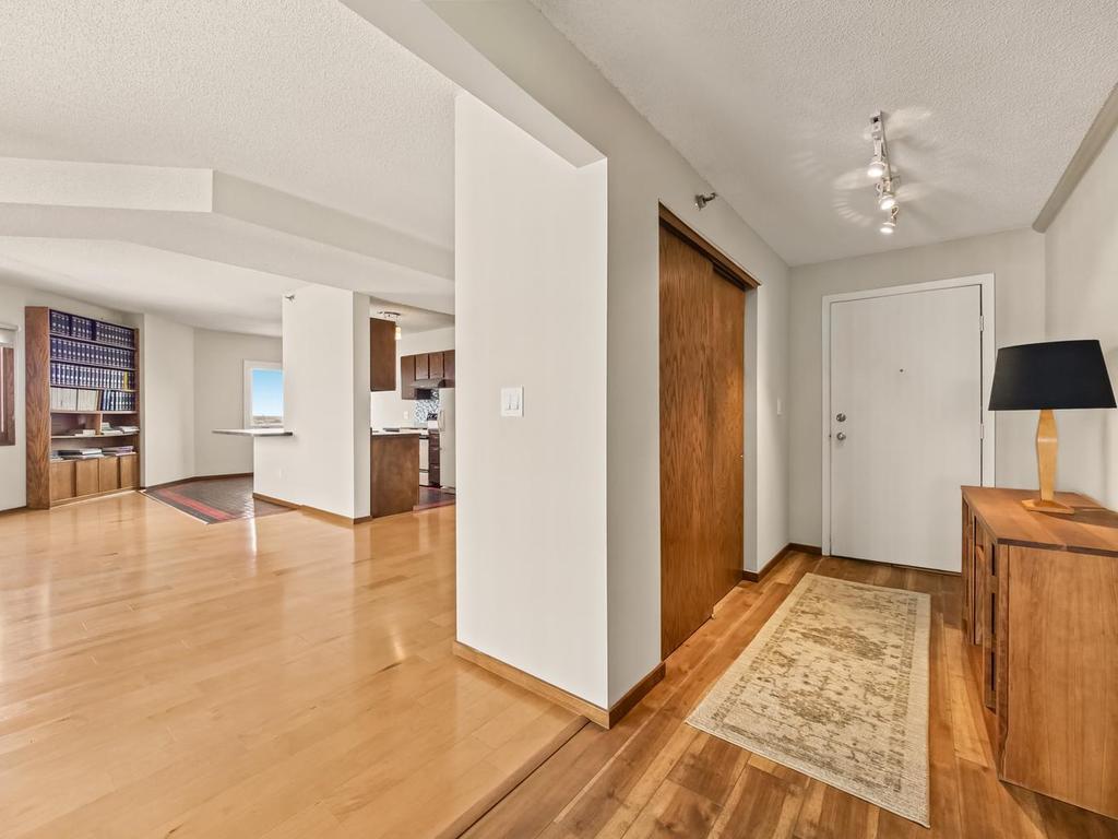 Photo 2 of Condo for sale at 121 Washington Ave S #1917, Minneapolis, MN 55401 | MLS# 7117675 | Listing updated on 2026-10-24