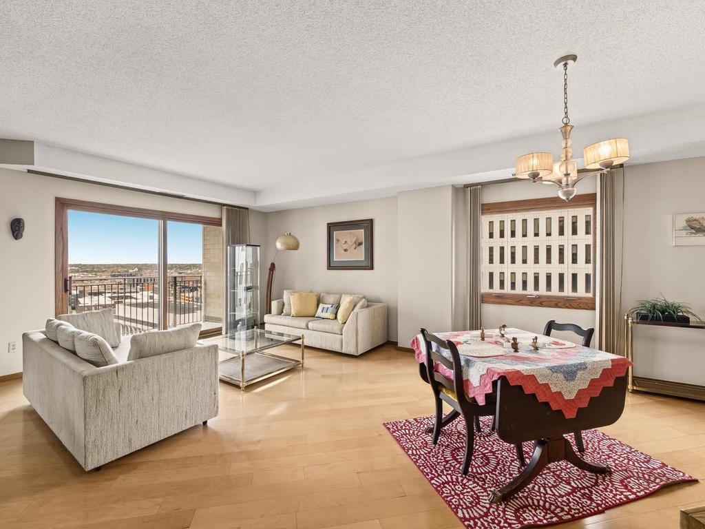 Photo 3 of Condo for sale at 121 Washington Ave S #1917, Minneapolis, MN 55401 | MLS# 7117675 | Listing updated on 2026-10-24