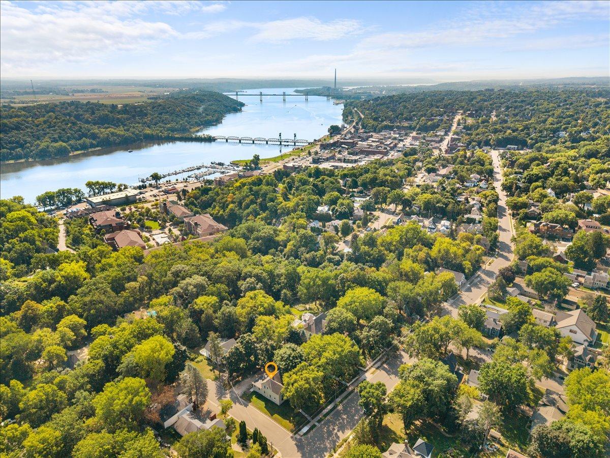 Photo 2 of Single family home for sale at 921 4th St N, Stillwater, MN 55082 | MLS# 7119382 | Listing updated on 2026-09-21