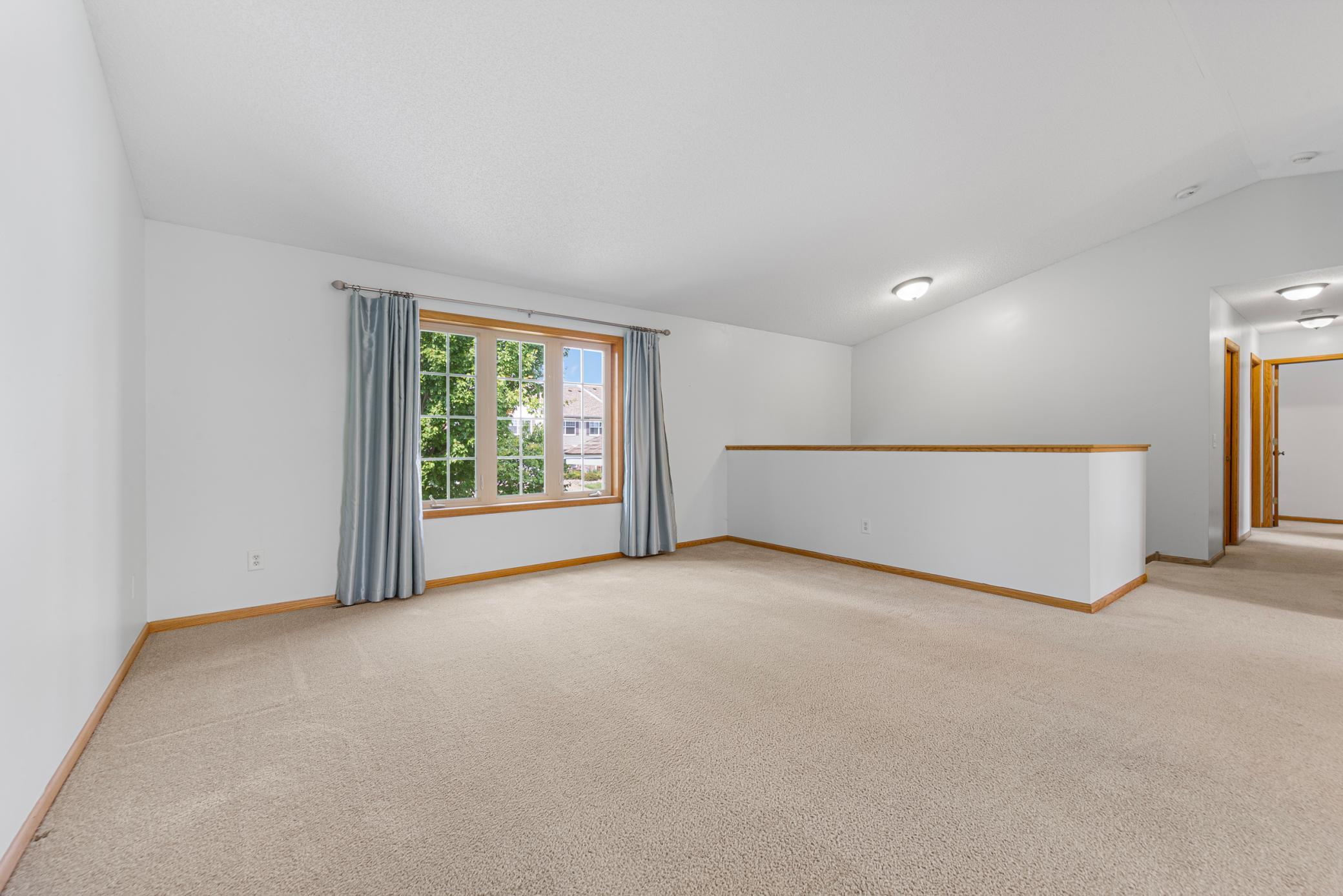 Photo 3 of Single family home for sale at 2505 Country View Dr, Northfield, MN 55057 | MLS# 7119935 | Listing updated on 2026-10-15