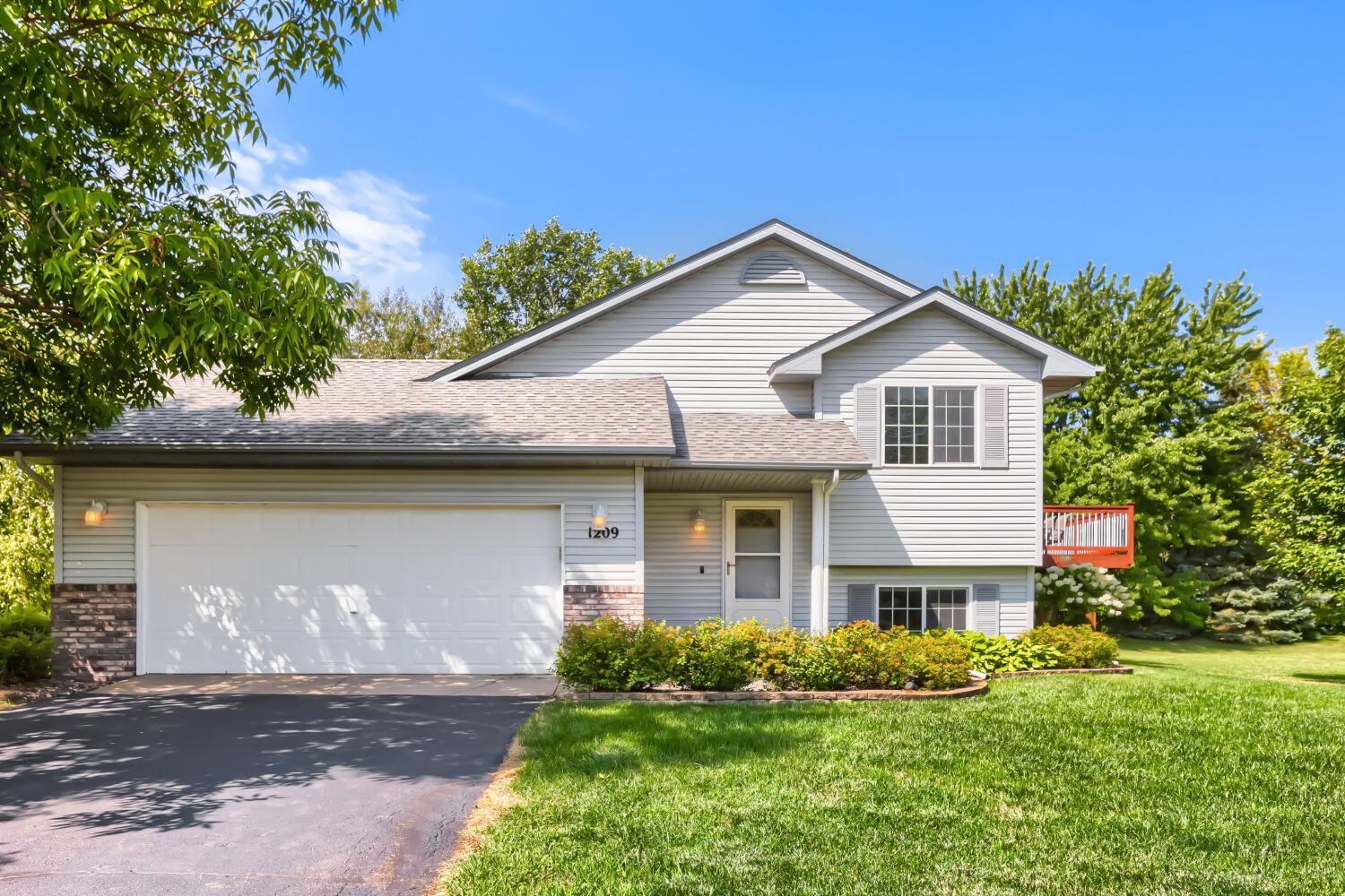 Single family home for sale at 1209 Roberts Rd, Buffalo, MN 55313 | MLS# 7119975