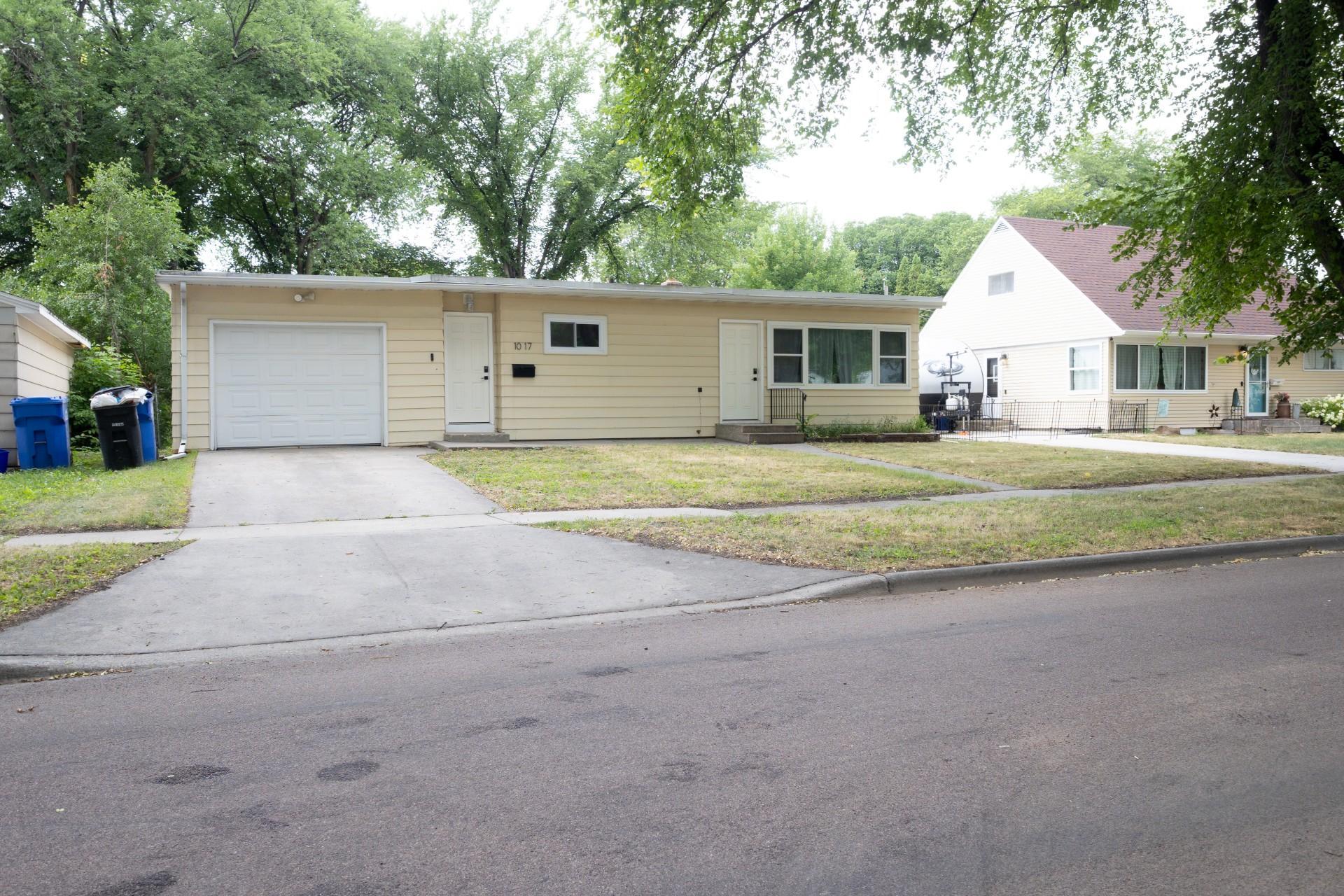 Photo 2 of Single family home for sale at 1017 18th Street S, Fargo, ND 58103 | MLS# 7121136 | Listing updated on 2026-10-09