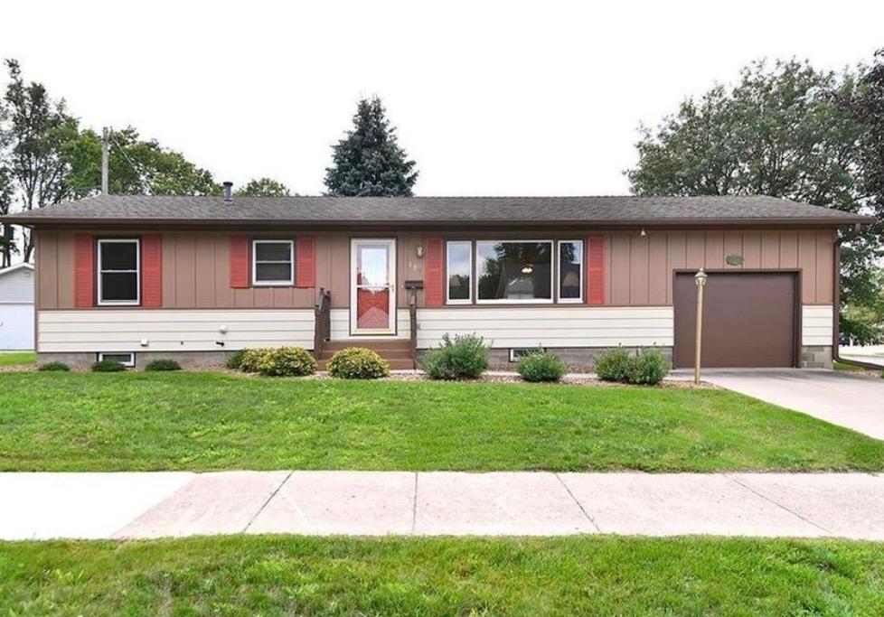 Single family home for sale at 109 12Th St Nw, Faribault, MN 55021 | MLS# 7121178