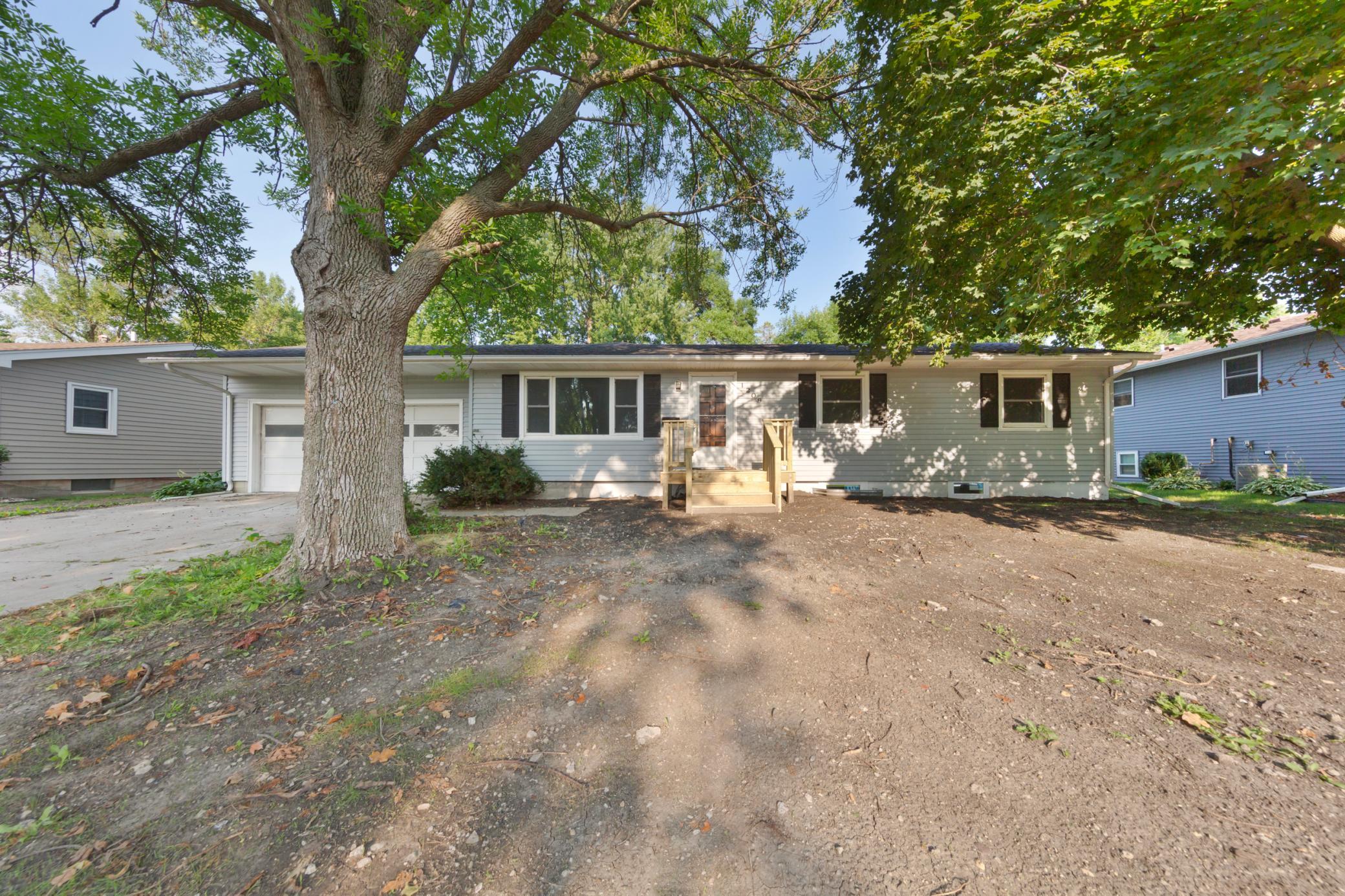 Photo 2 of Sale Pending at 1209 7th Street Se, Waseca, MN 56093 | MLS# 7121428 | Listing updated on 2026-09-21